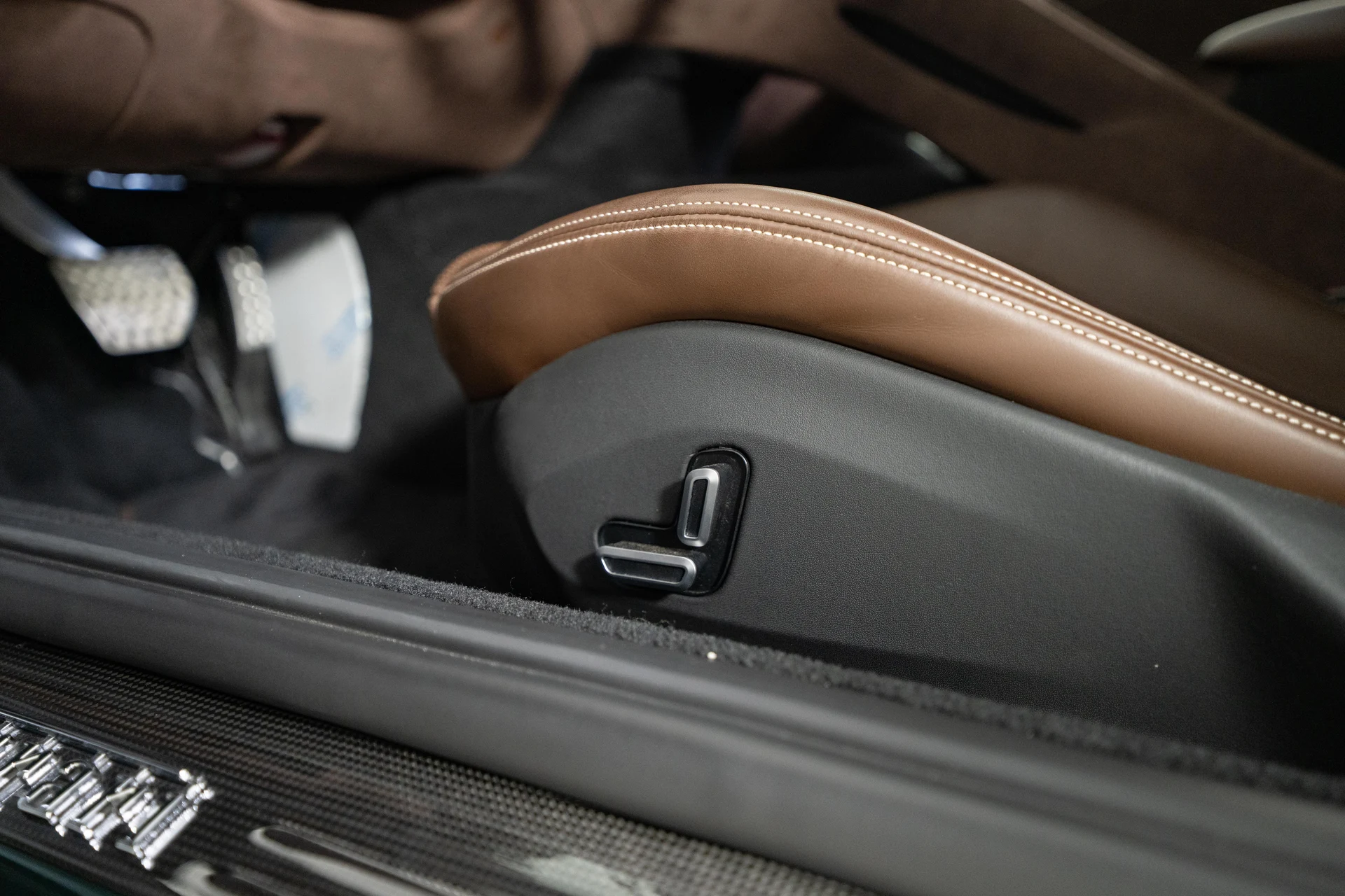 mph051_1943257260_6a0b65e01ee14a249f3db02133f57a72_03589eca1f