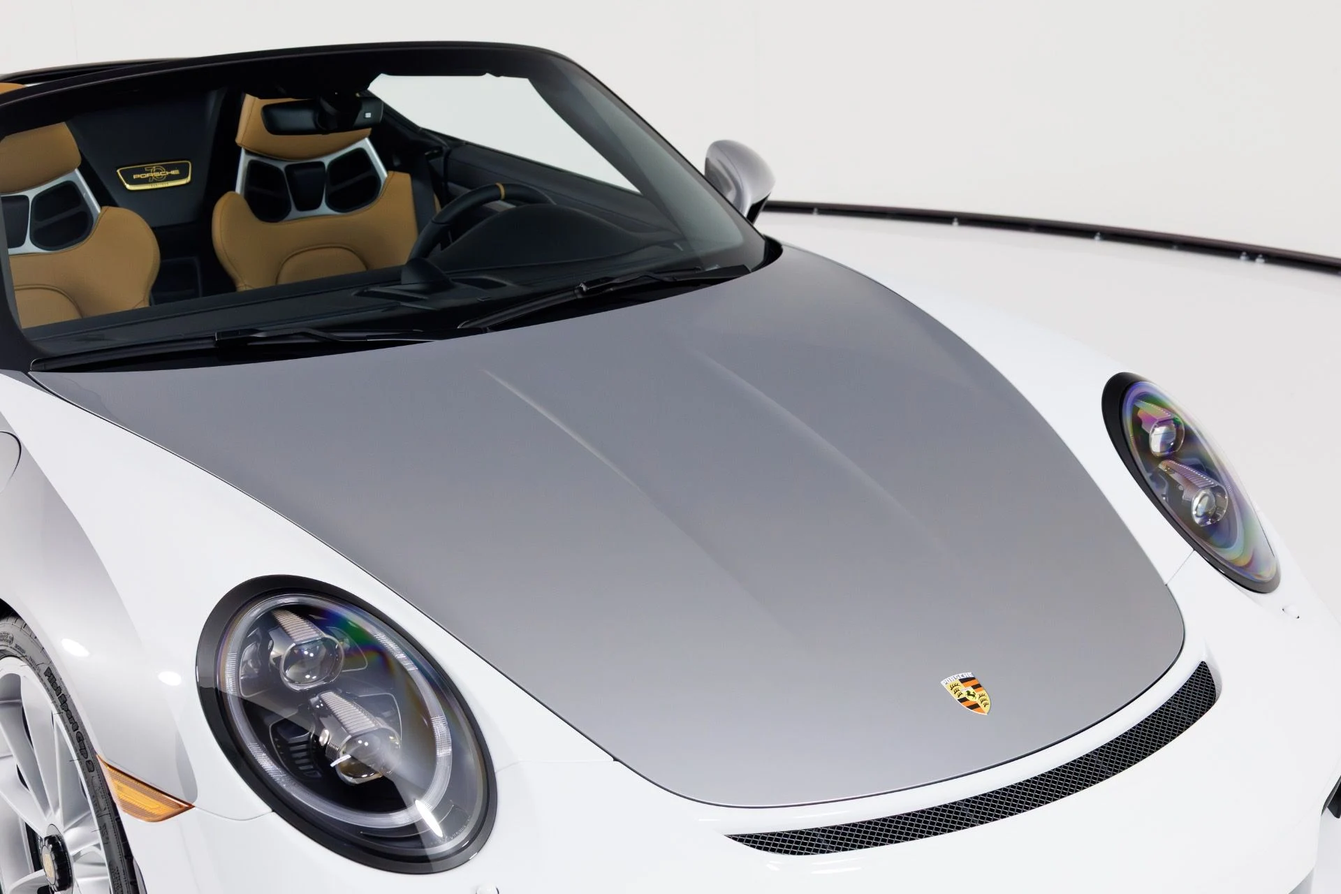 mph051_1963594121_Used_2019_Porsche_911_Speedster_1770313328_324b4ac799