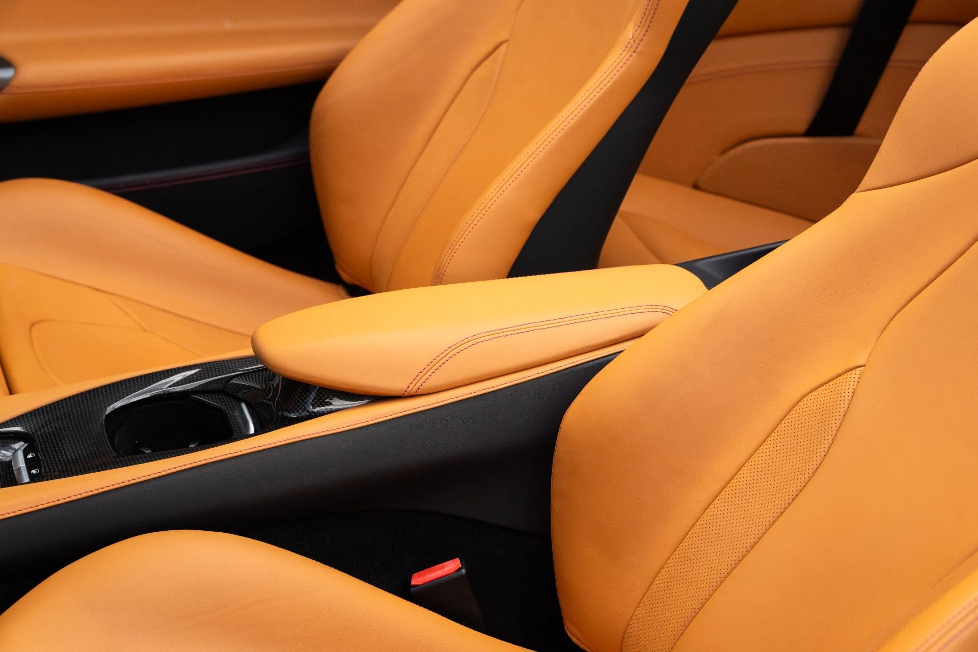 mph051_1975578557_Used_2019_Ferrari_Portofino_1779385815_ffe368cbd1