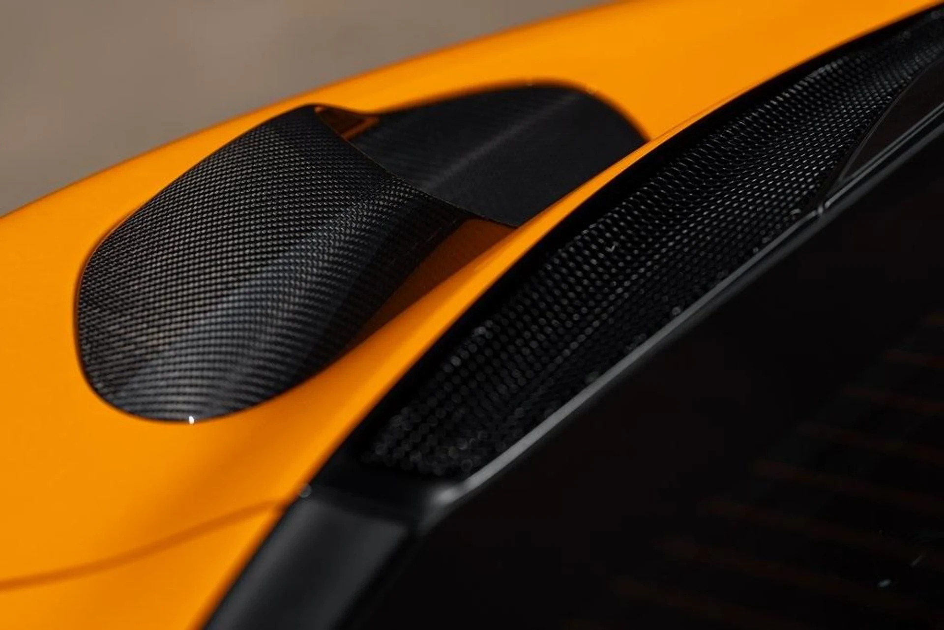 mph051_1976146904_Used_2025_MCLAREN_GTS_1721509536_d77ff17358