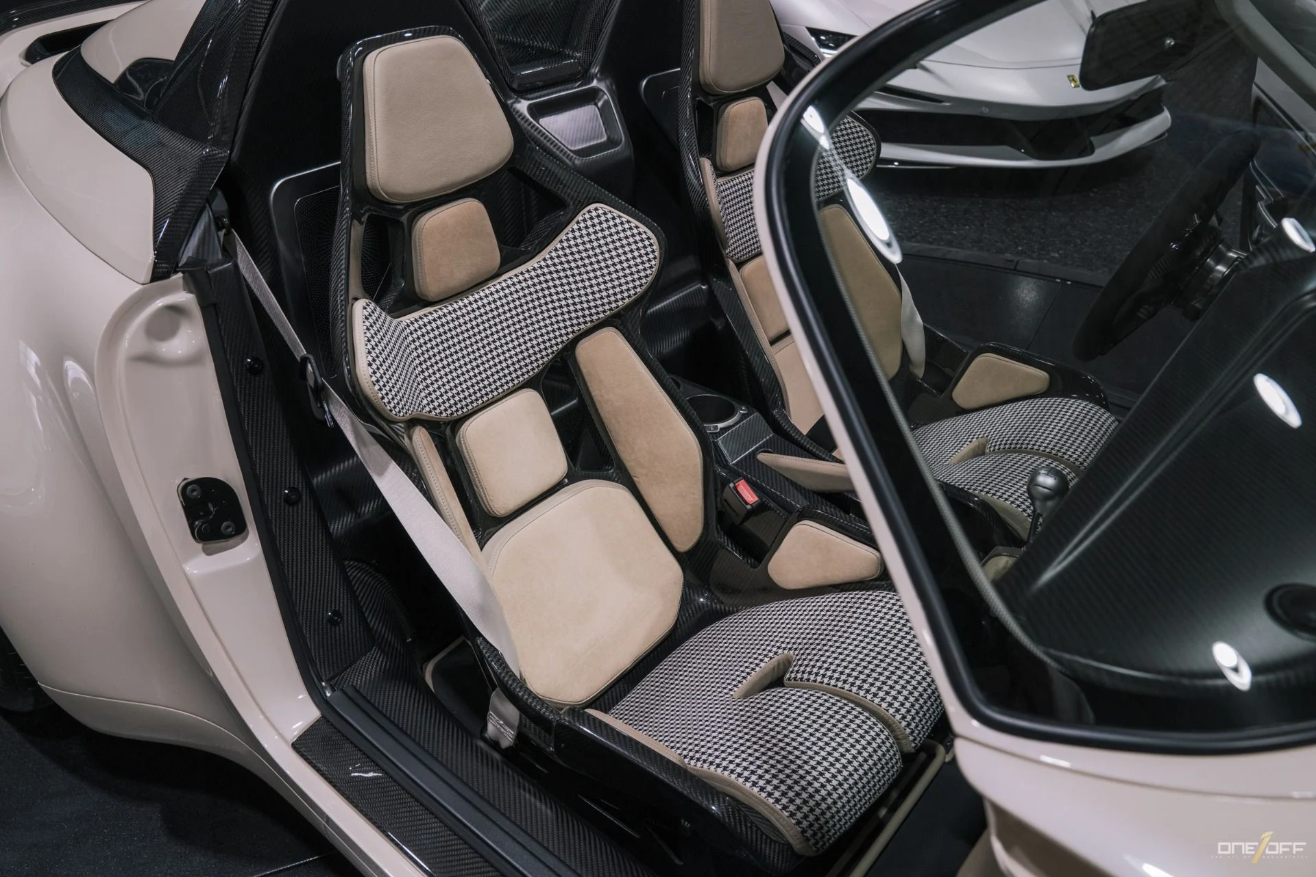 mph051_2001885885_Used_1997_Porsche_911_Gunther_Werks_Speedster_1762325156_1bf2d00d42