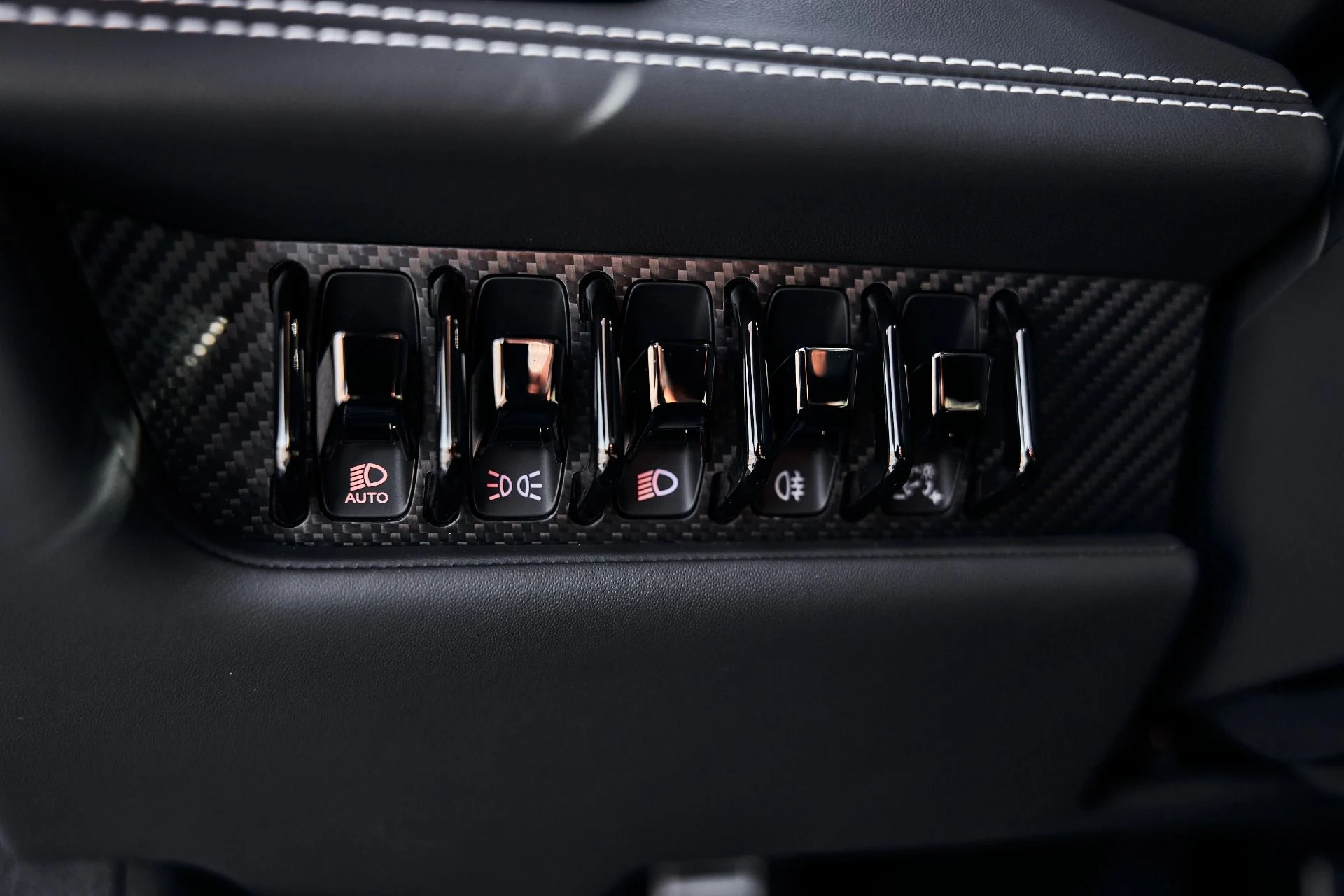 mph051_2031550747_Used_2023_Lamborghini_Huracan_Tecnica_Base_1774403245_f2bc18a698