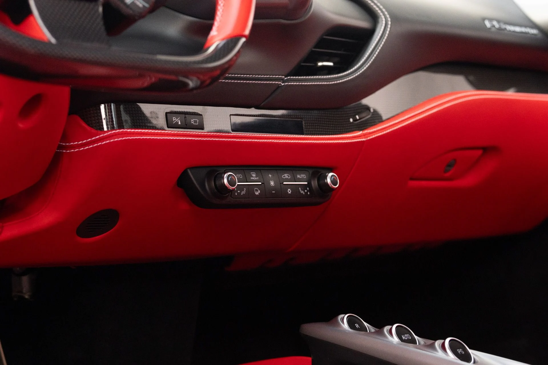 mph051_2057392820_Used_2021_Ferrari_F8_Tributo_1763762778_86aafc42f3