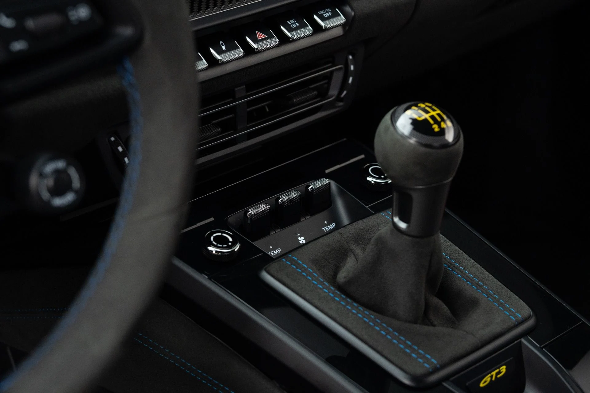 mph051_2076505172_Used_2024_Porsche_911_GT_3_1768339122_cc5ef4d254