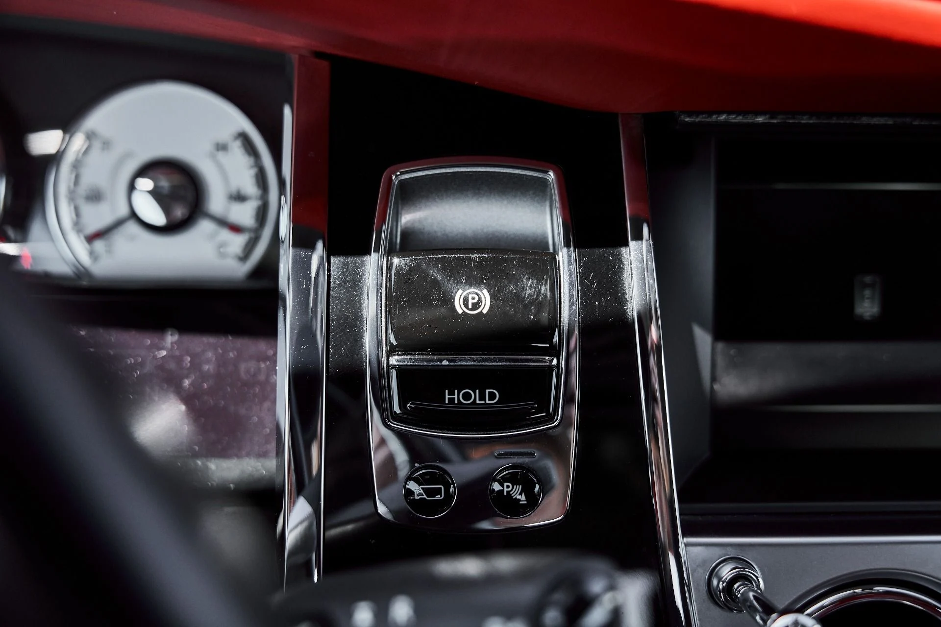 mph051_2114442158_Used_2020_Rolls_Royce_Wraith_Base_1775285248_bbeb4096db