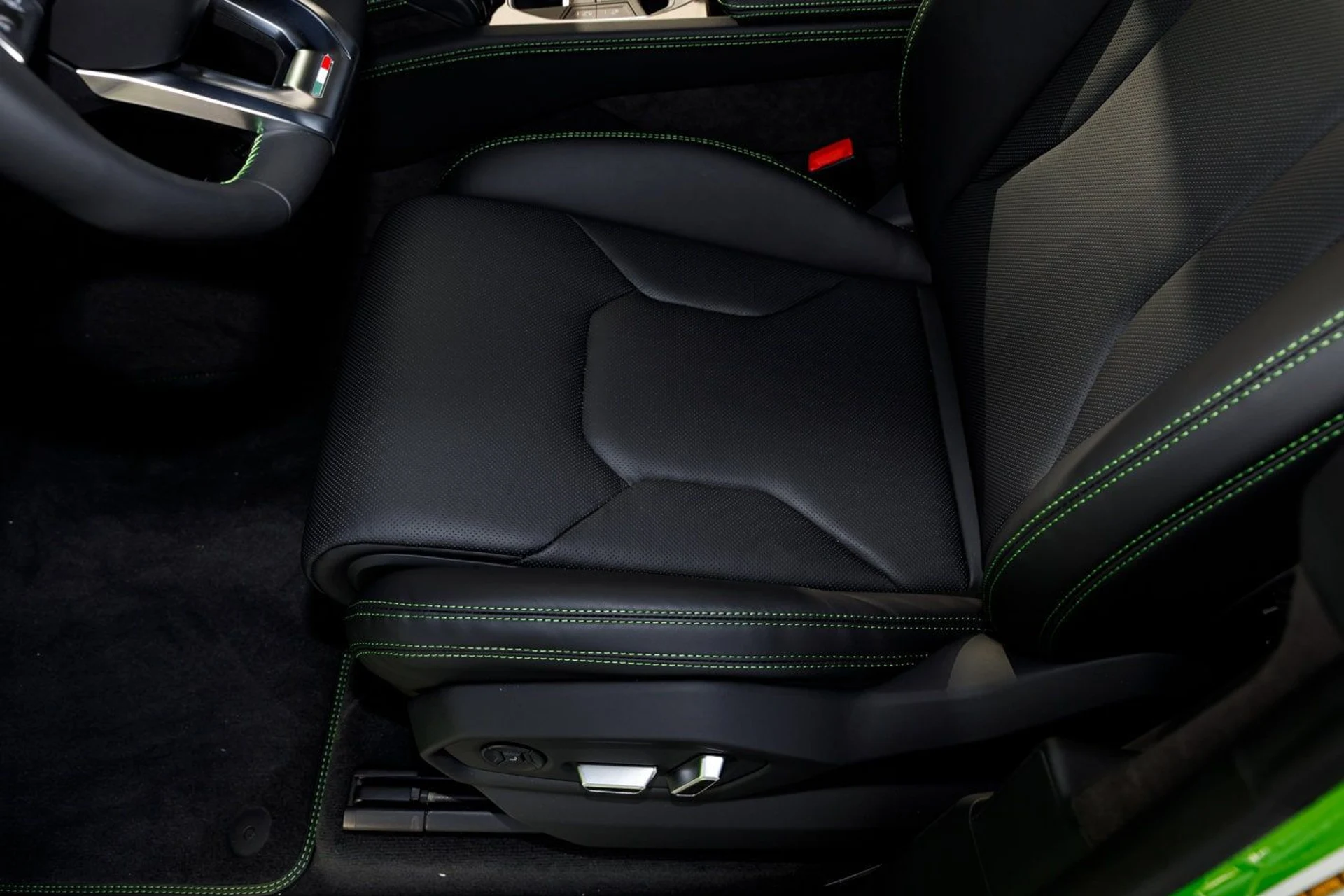 mph051_2132879593_2ebb91e2d351de5fed1ffb76b39096cfx_14e1a51ed9