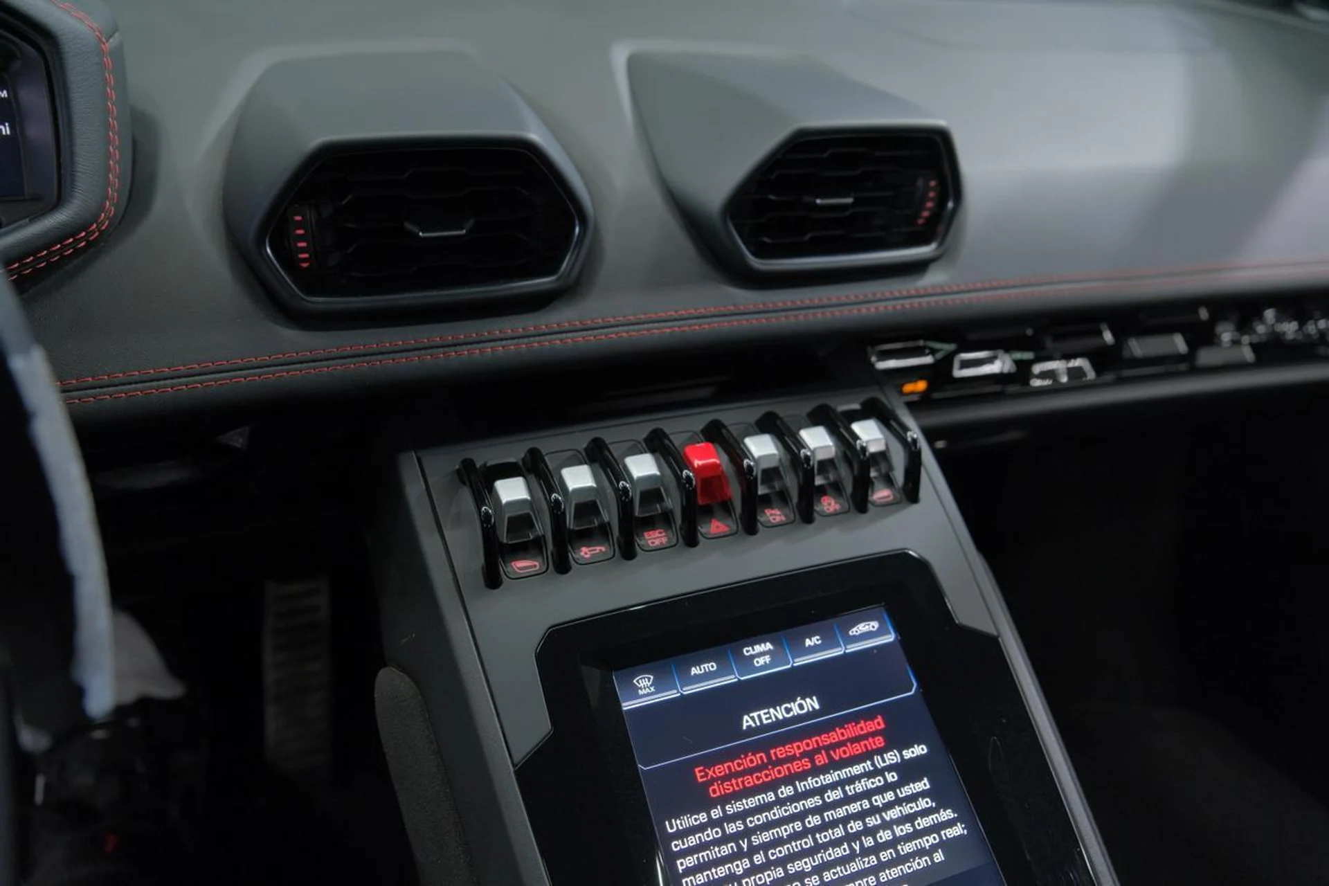 mph051_215409810_c8524ac92a6da596f69abd4033a81b24_876300736e