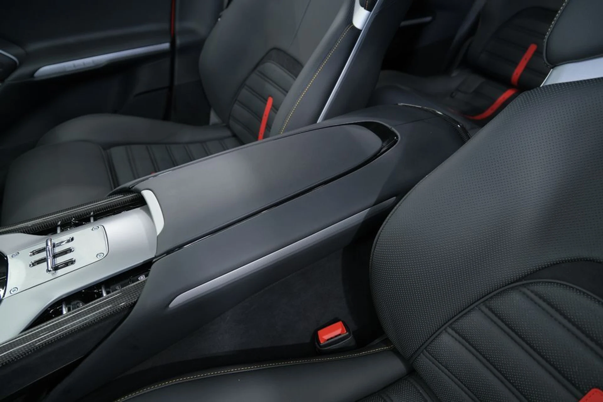 mph051_2159242311_4c6562a1676f8c445485d092460768c2_6d0c39260d