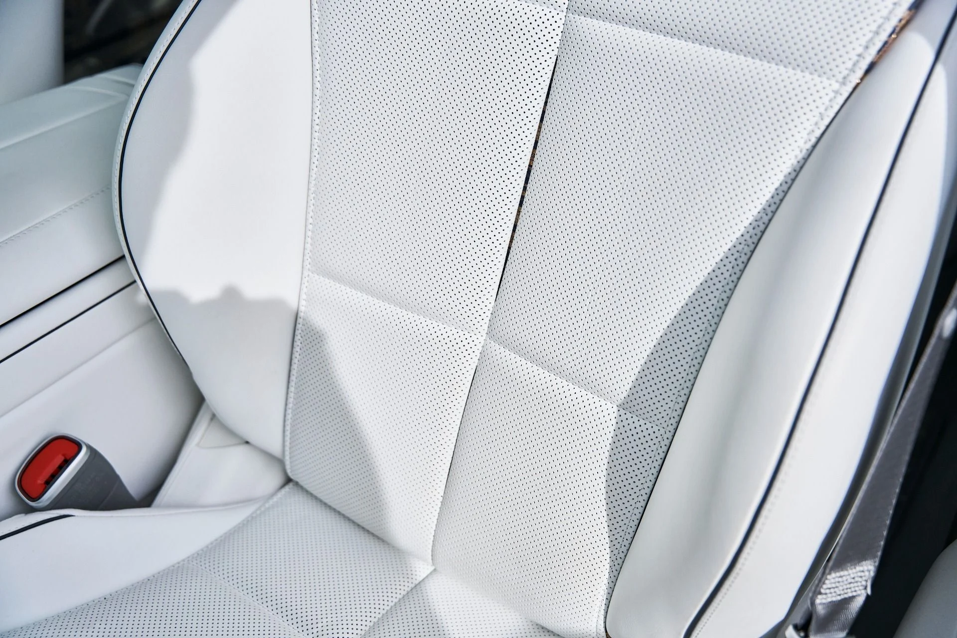 mph051_2201243204_Used_2023_Mercedes_Benz_S_Class_Maybach_S_680_1772678618_94fd6f0092