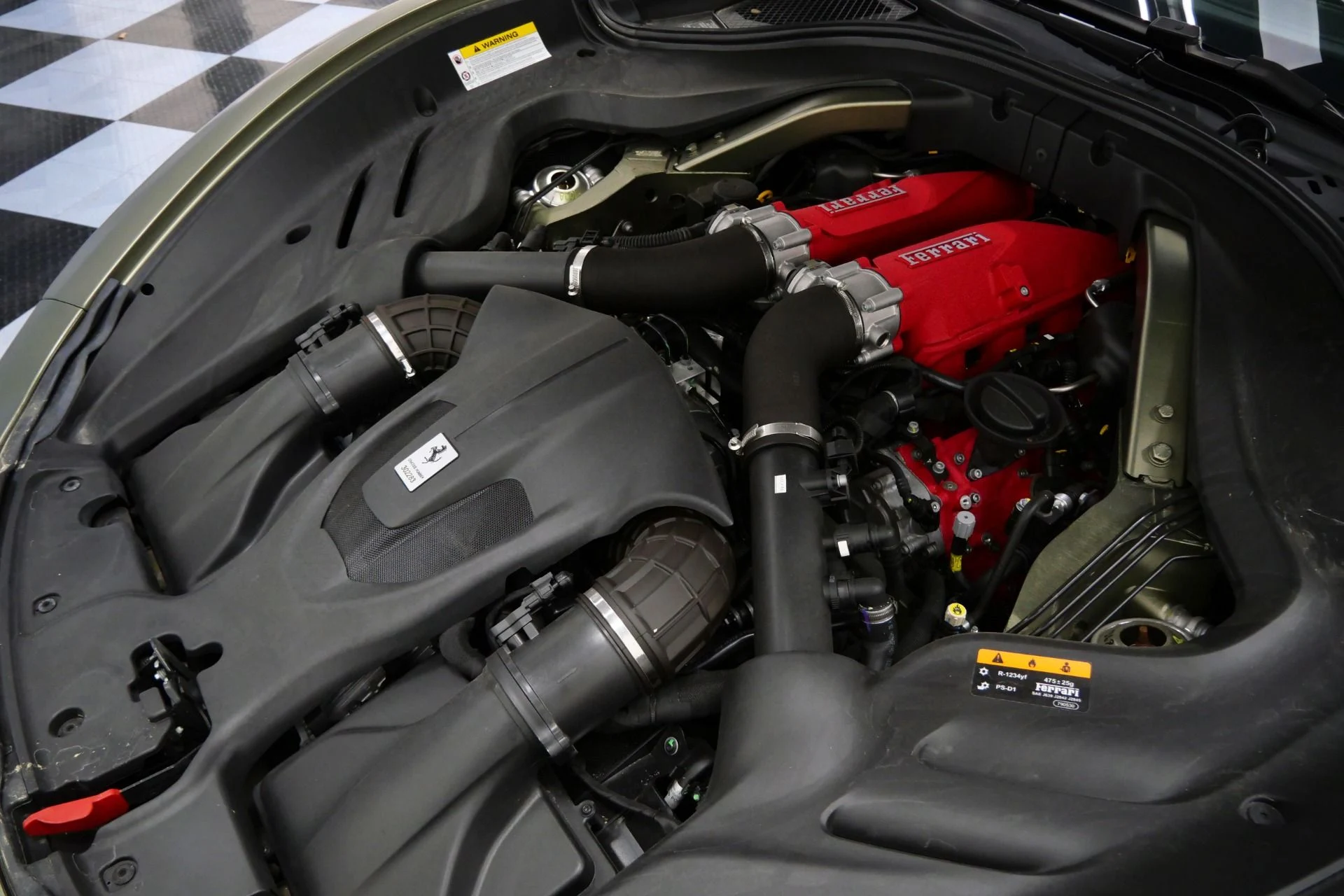 mph051_2207697878_Used_2024_Ferrari_Roma_1755879459_98bdd6220d