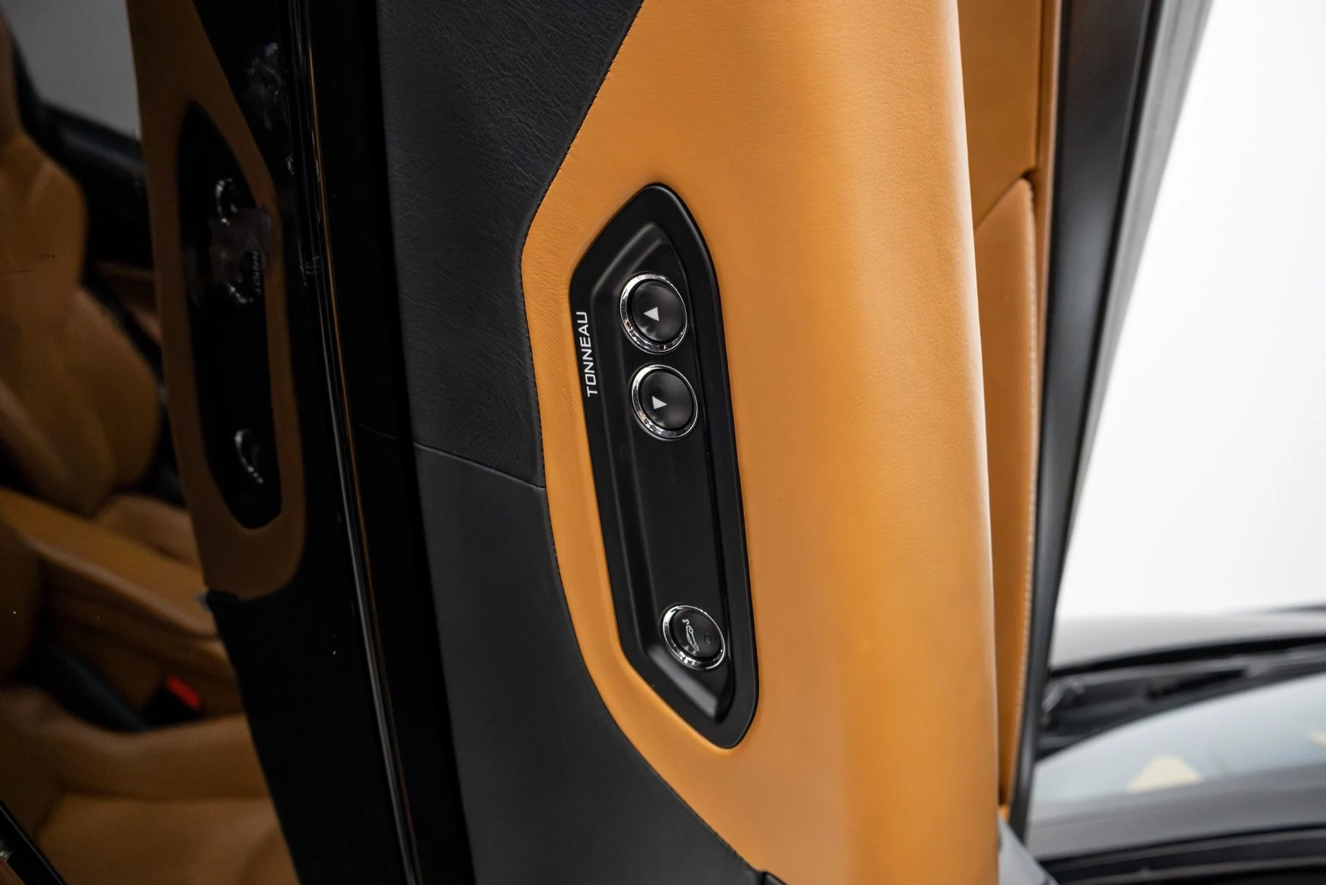 mph051_2216641067_Used_2019_Mc_Laren_720_S_Luxury_1770250296_7fd307fdf9