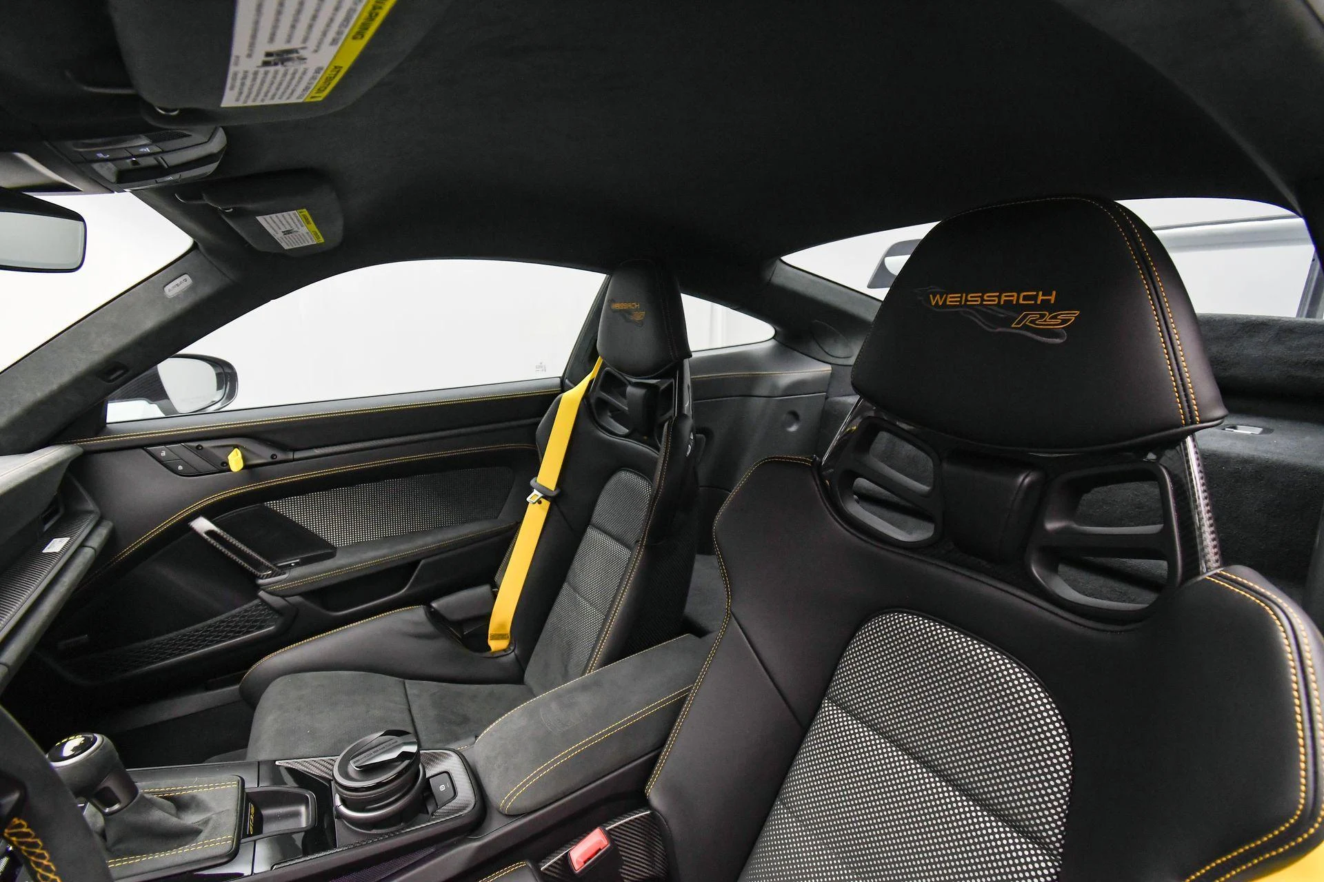mph051_2240752000_Used_2025_Porsche_911_GT_3_RS_1757454266_322cc1ba66