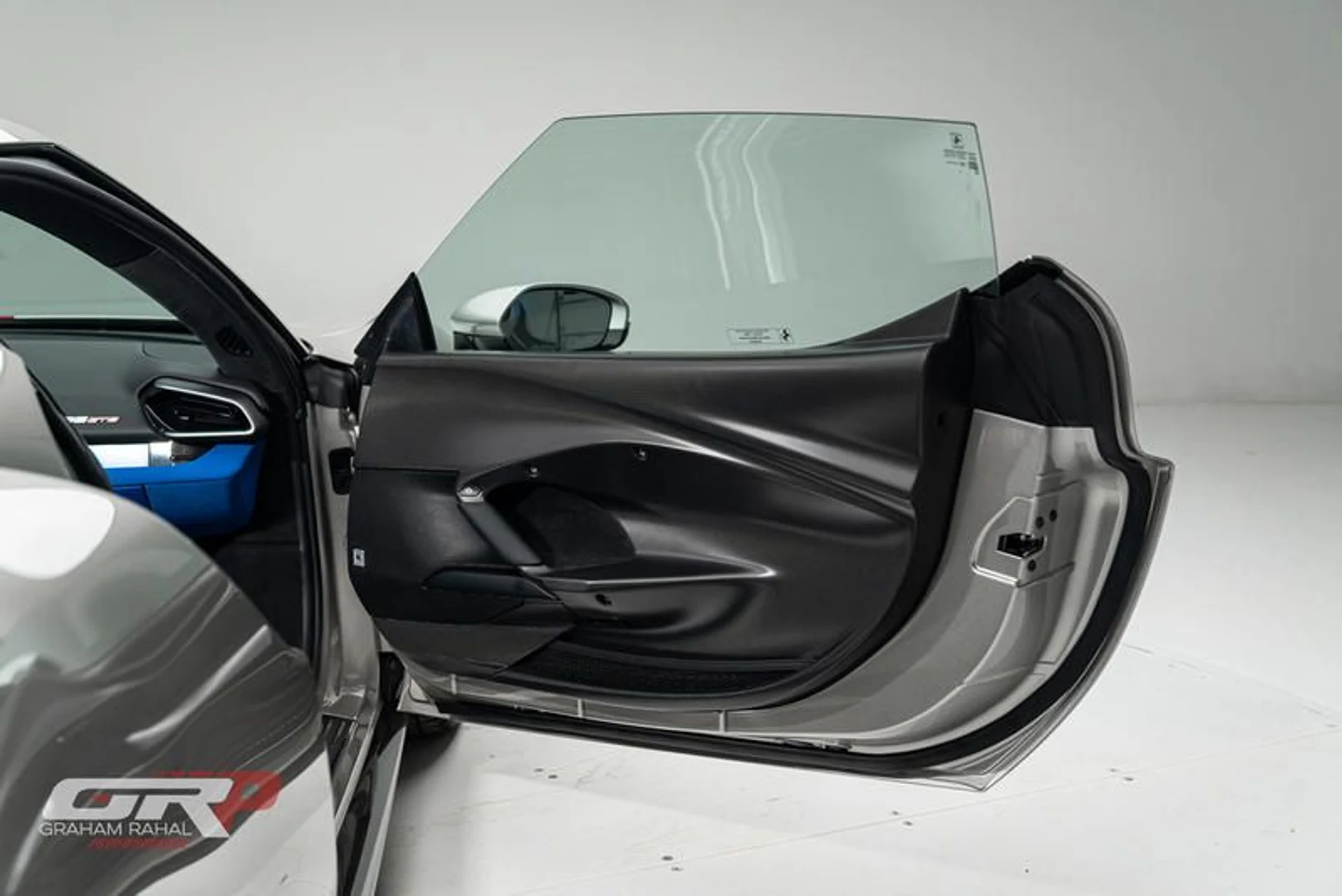 mph051_2242360442_A06_AC_9_E4_6_D20_4450_B134_B544_A9_CA_2_AF_8_79fb431113