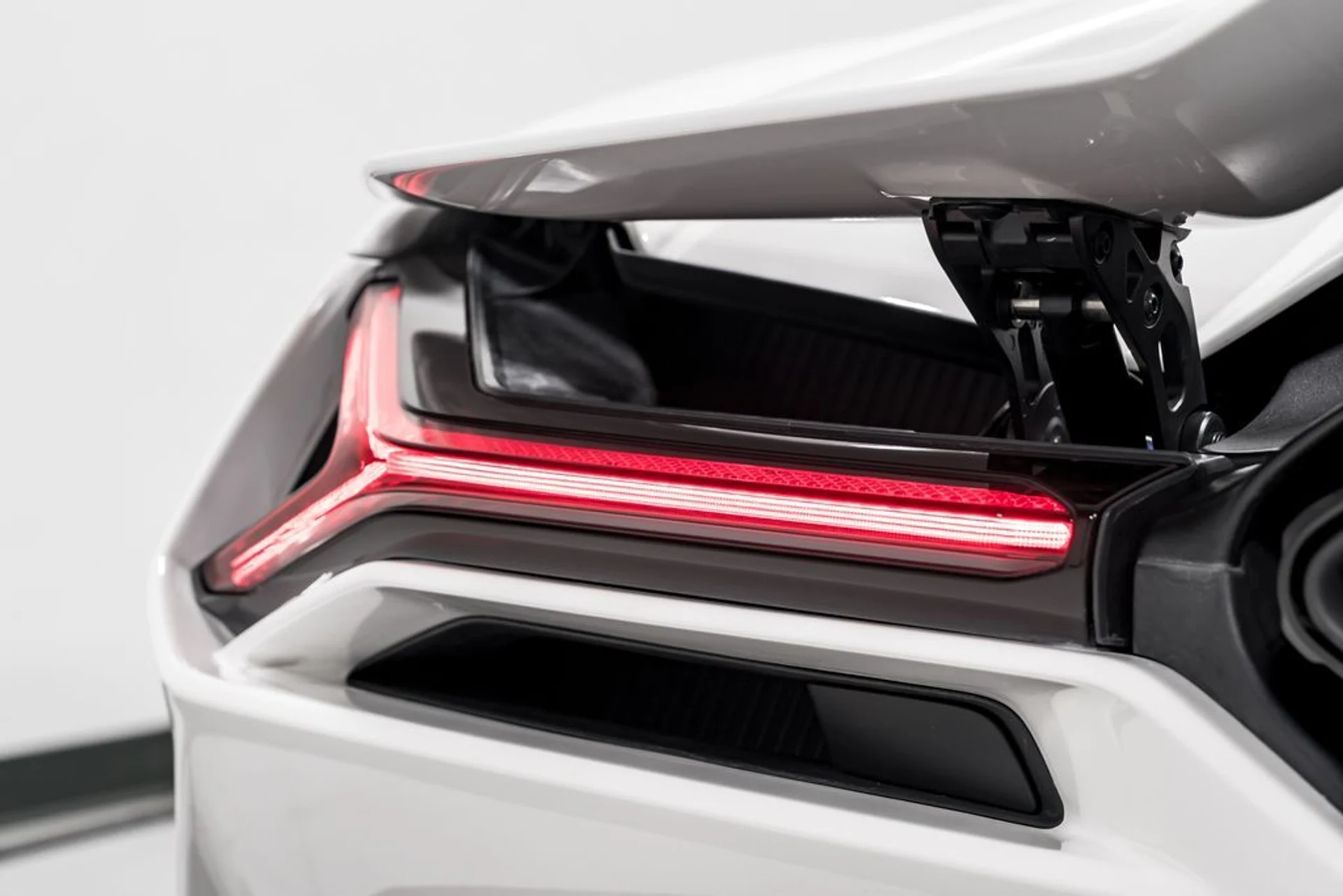 mph051_225985576_b656081969e8436ec7eacc6a737b5ec3x_26a4b856ba