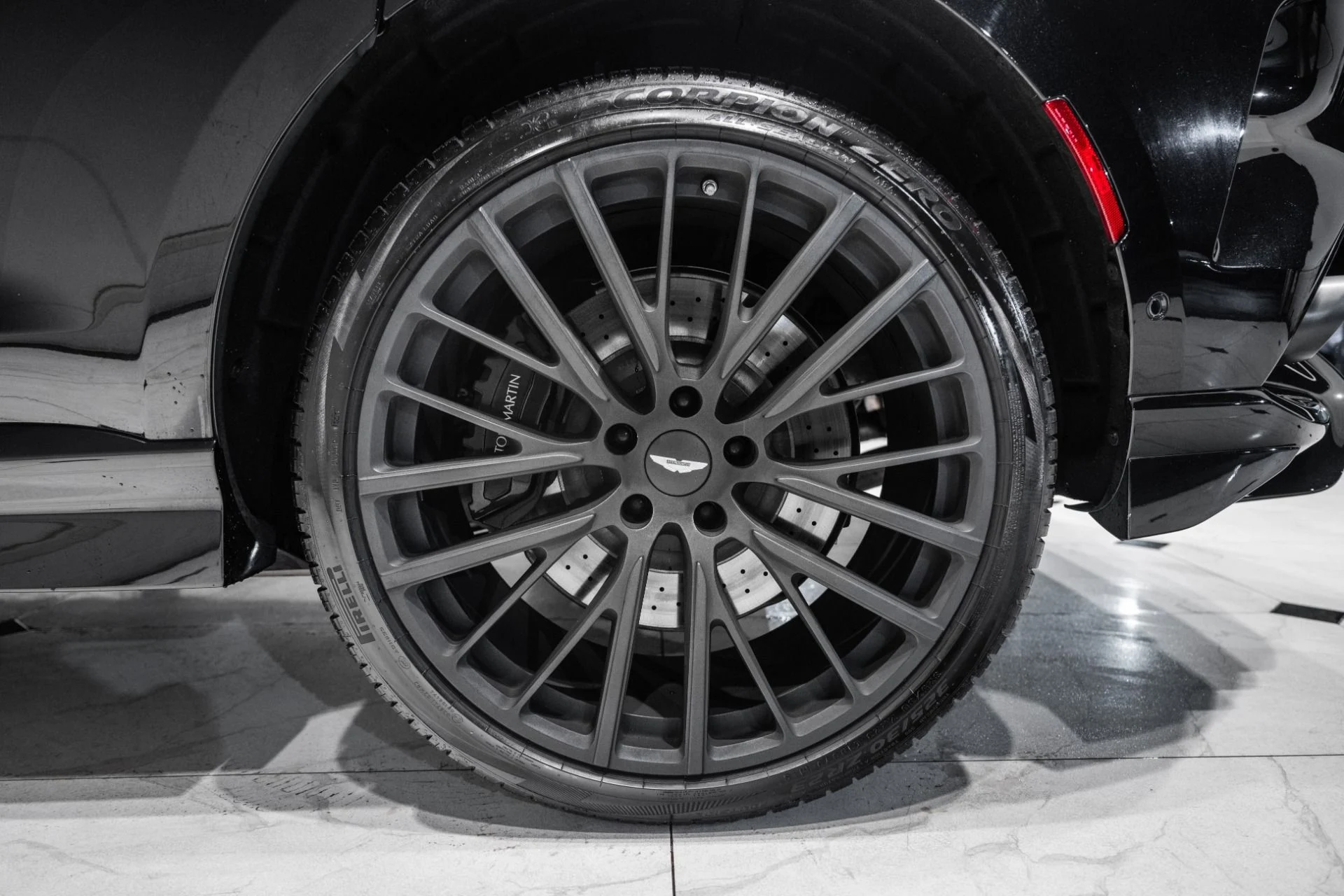 mph051_2260963441_New_2023_Aston_Martin_DBX_707_1785777382_360e3a8aaf