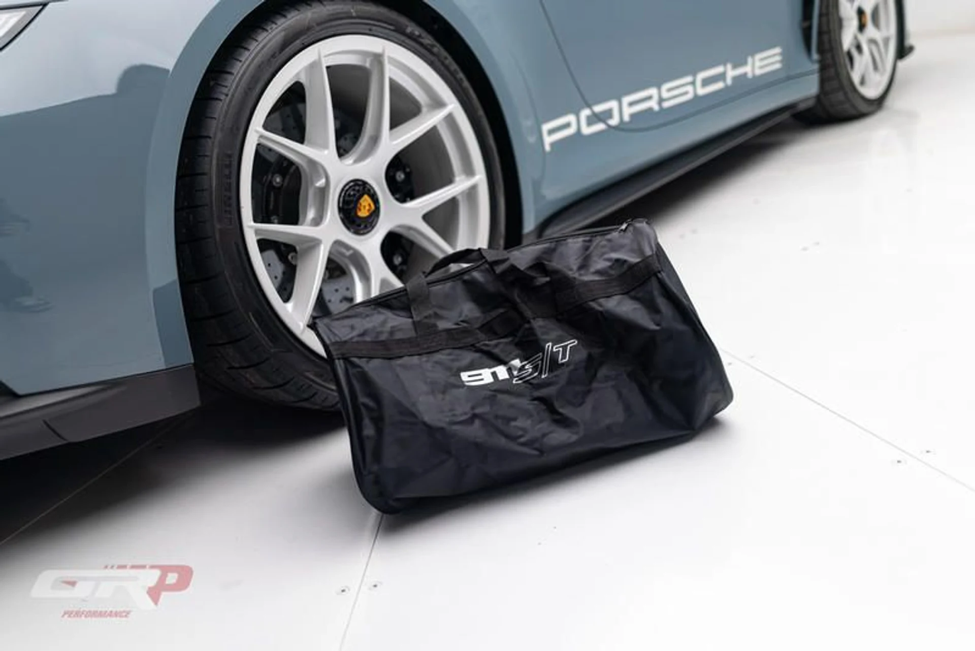 mph051_2285382177_83_AFB_1_CC_925_C_4_FEA_9_FC_1_754_D2_E83_E02_E_27d3db2c2e