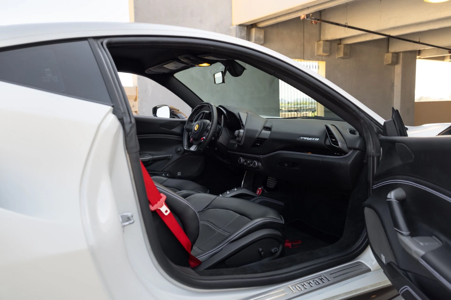 mph051_2313720128_Used_2018_Ferrari_488_GTB_1778883236_b2d2d6249b