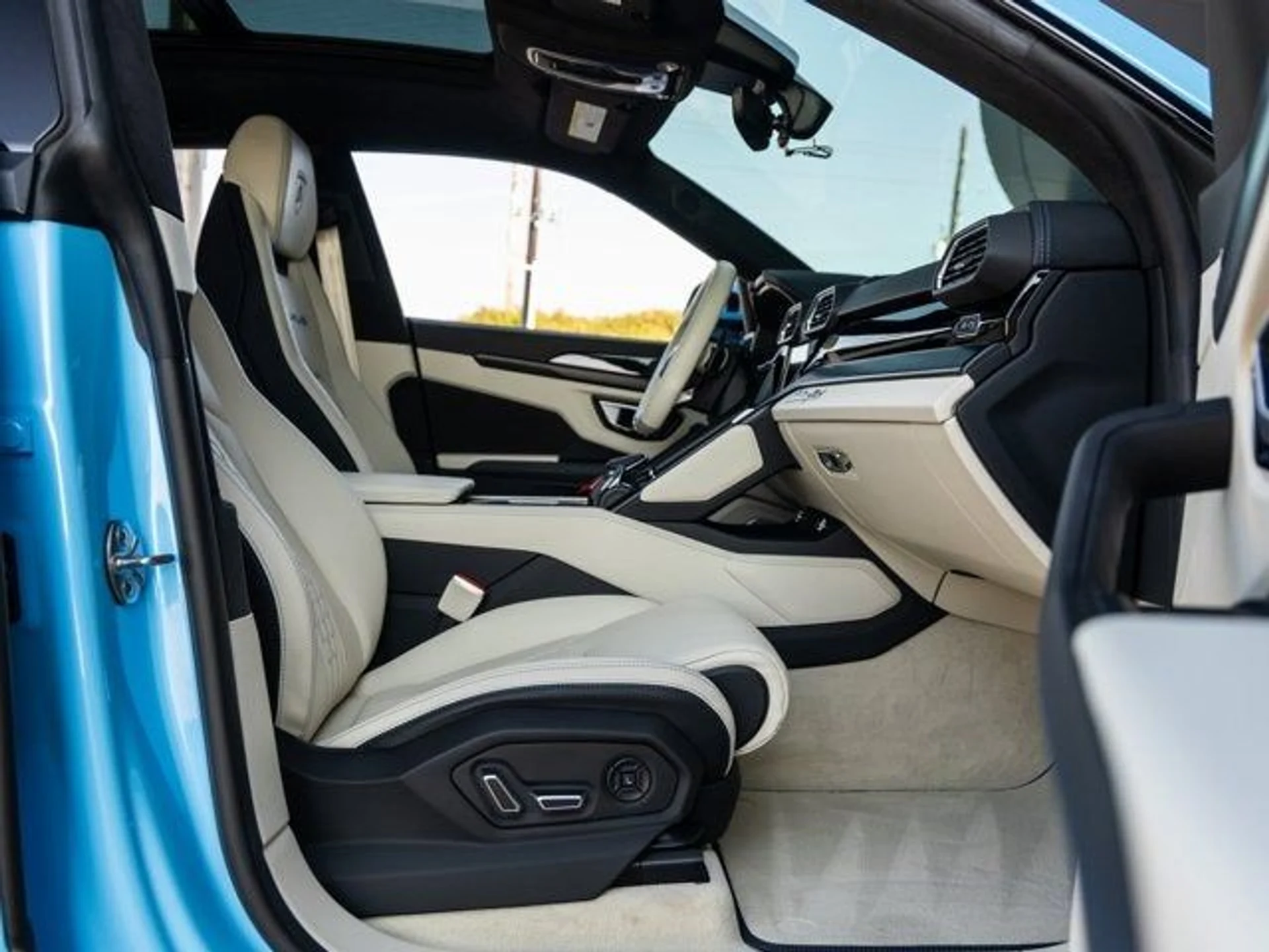 mph051_231372999_52_534e99a277