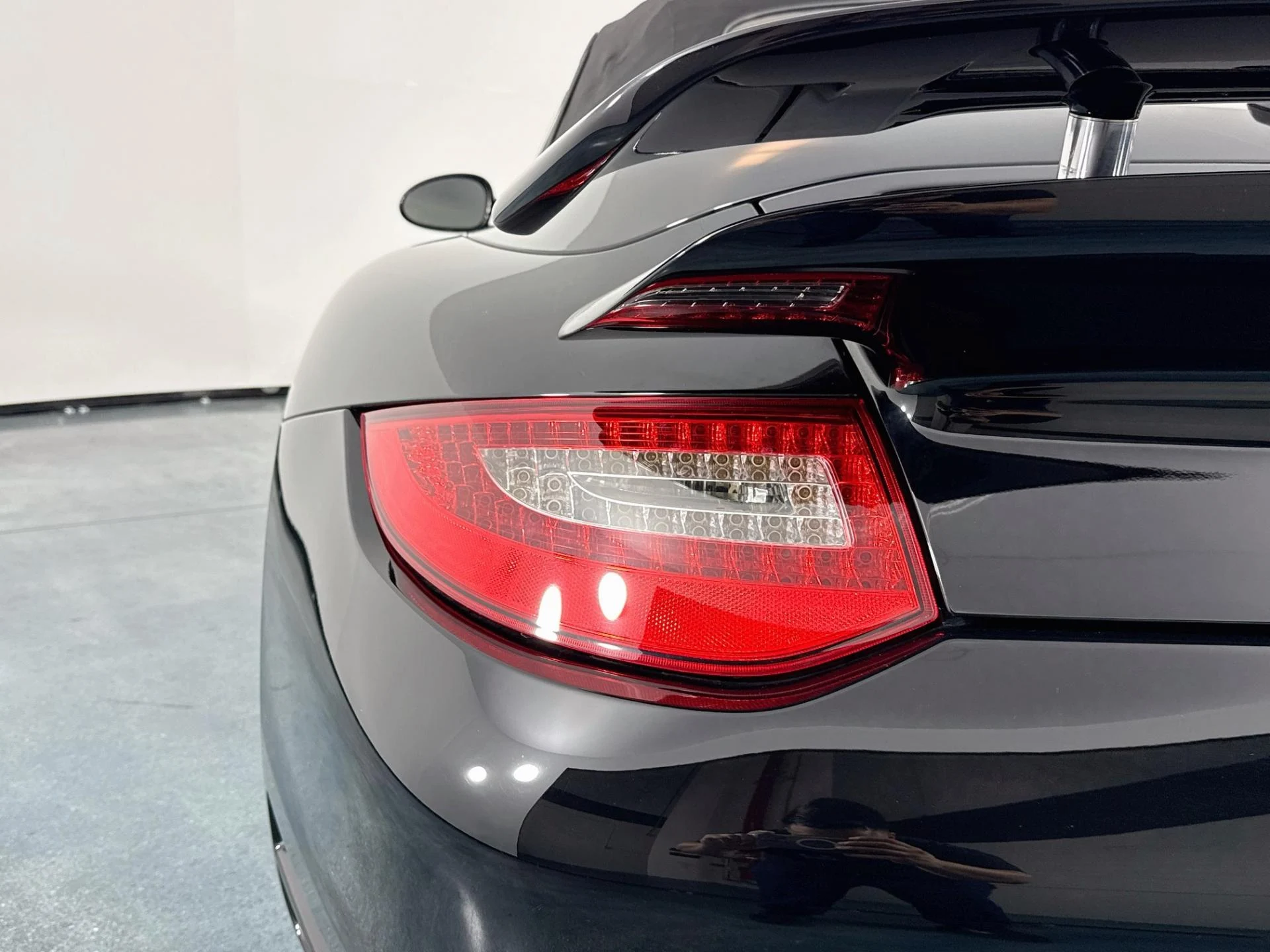 mph051_2328004173_Used_2012_Porsche_911_Turbo_S_1792607209_62f9a5dbb6