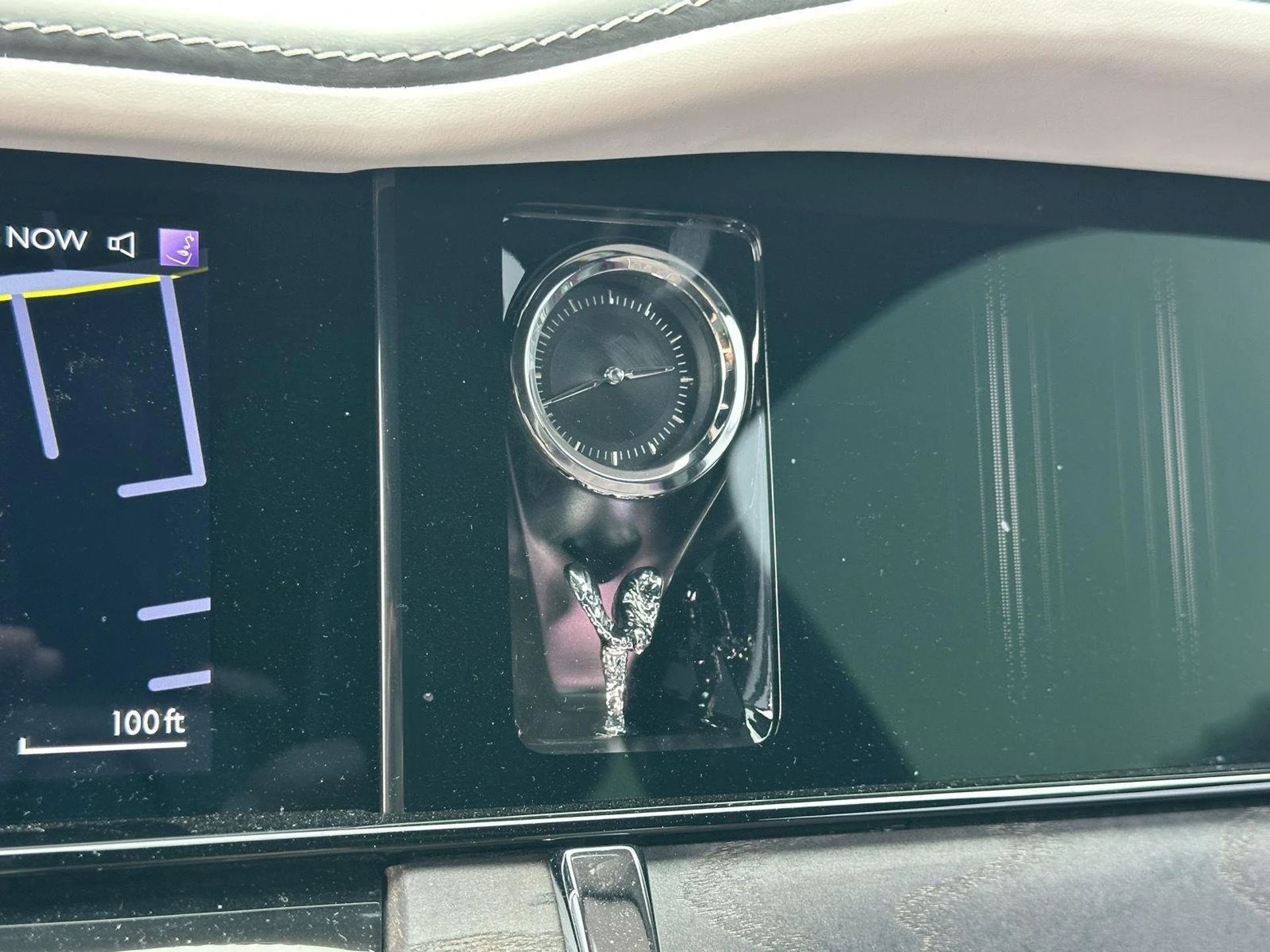 mph051_2344354925_42190627568f68372edb42114daee4e1_b91951fc34