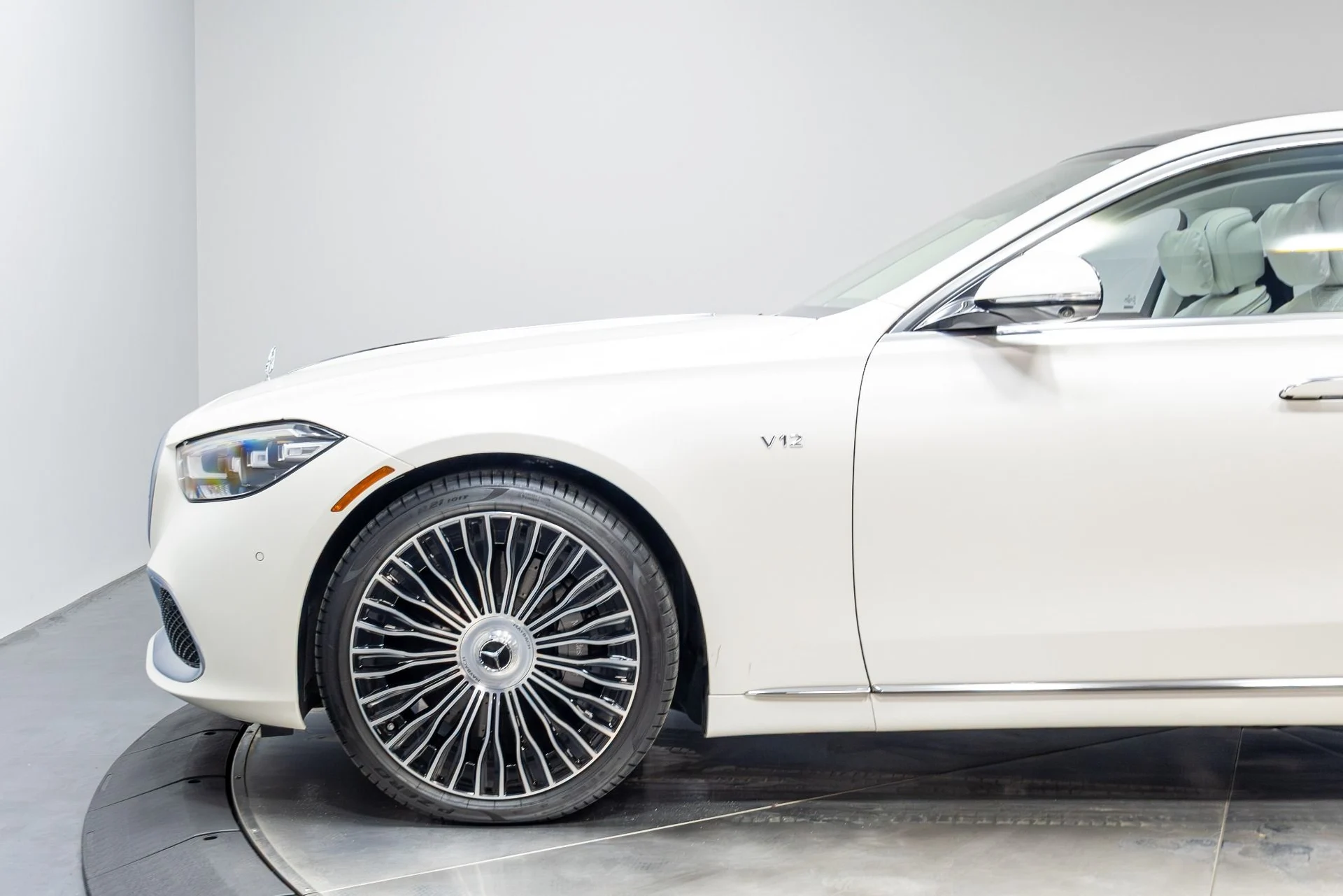 mph051_2346898679_Used_2023_Mercedes_Benz_S_Class_Maybach_S_680_4_MATIC_1776091551_0299e21f70