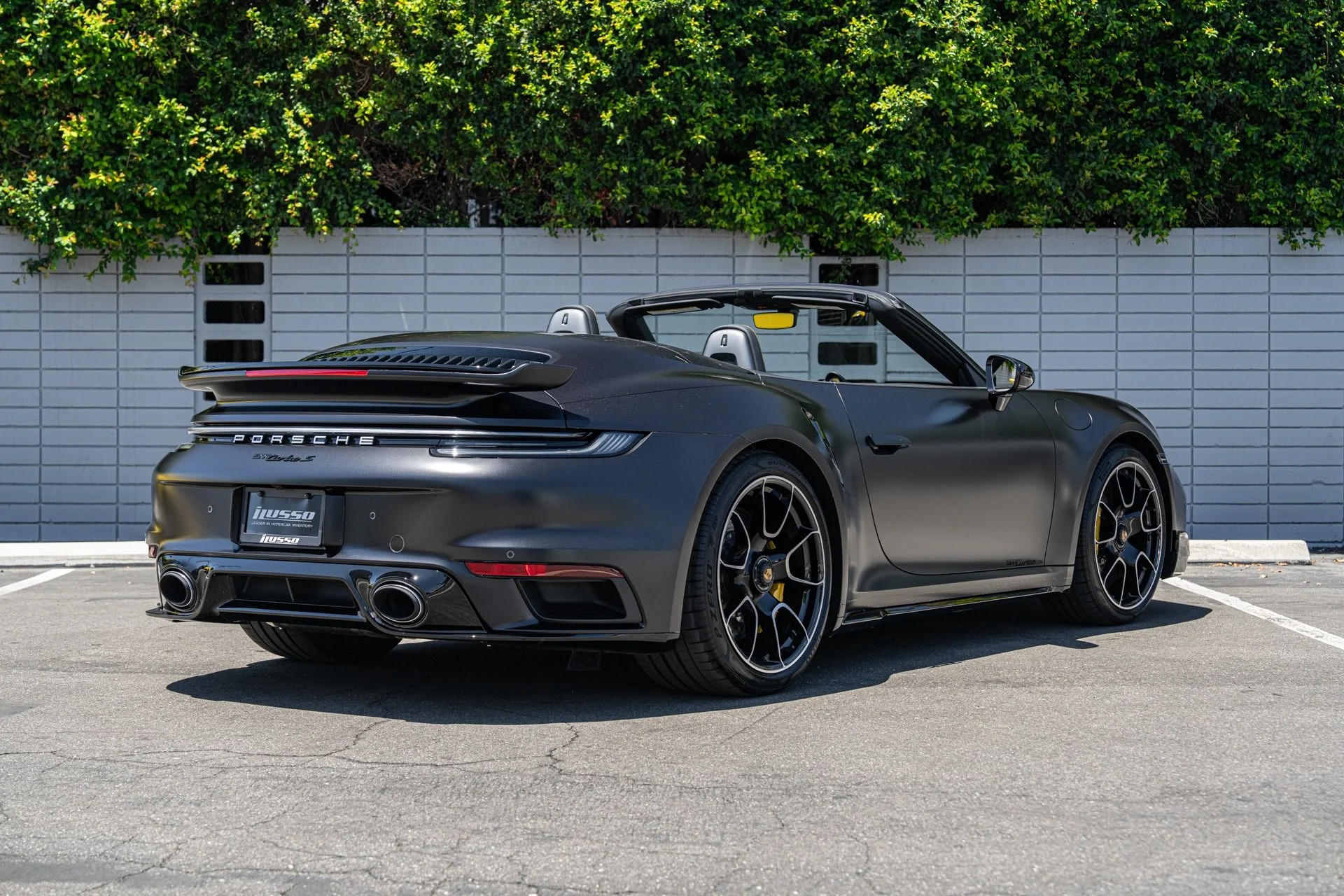 mph051_2394205026_Used_2025_Porsche_911_Turbo_S_1753733838_cd2c54fdd5