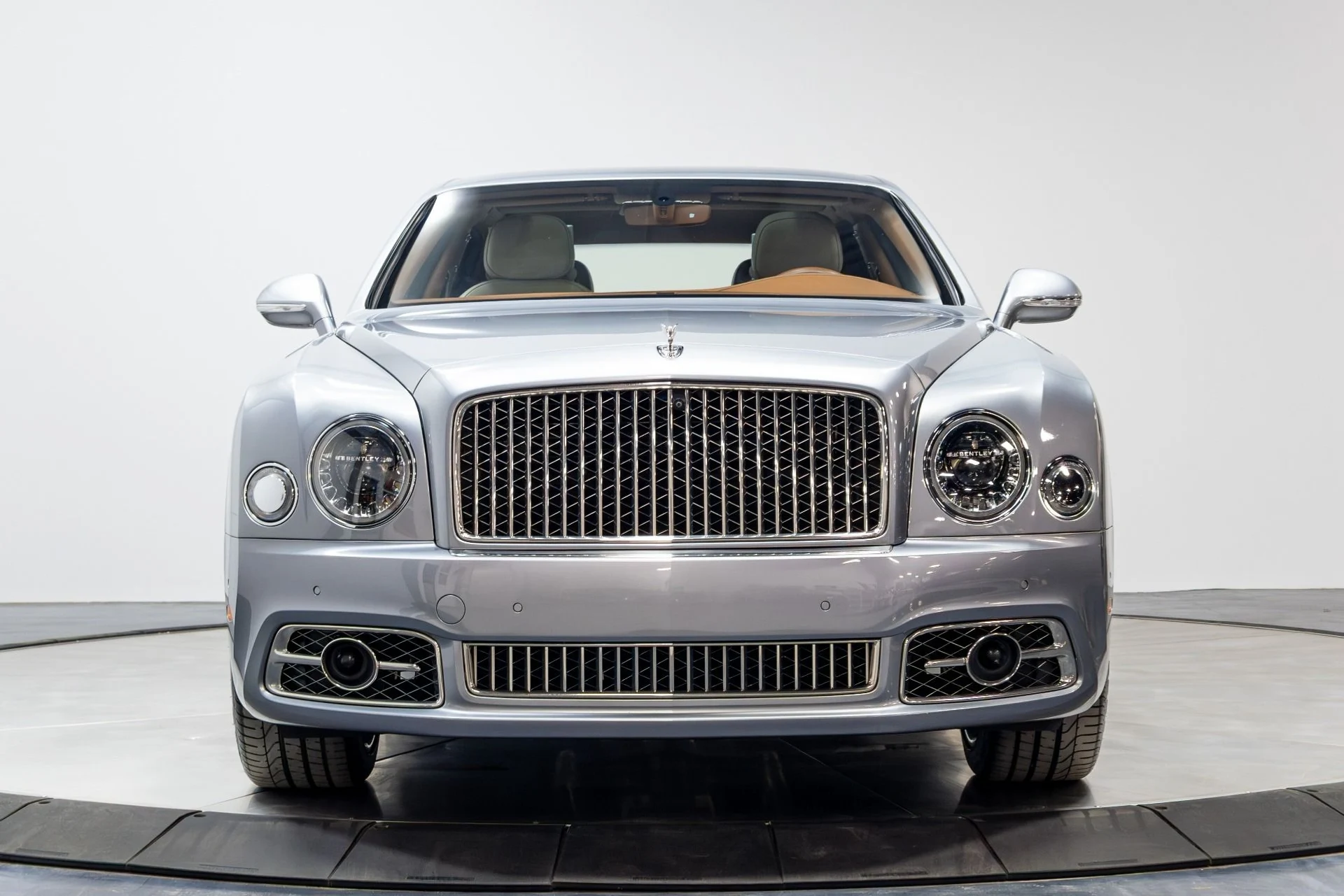 mph051_2394682603_Used_2017_Bentley_Mulsanne_Speed_1775685979_e4c2986e43