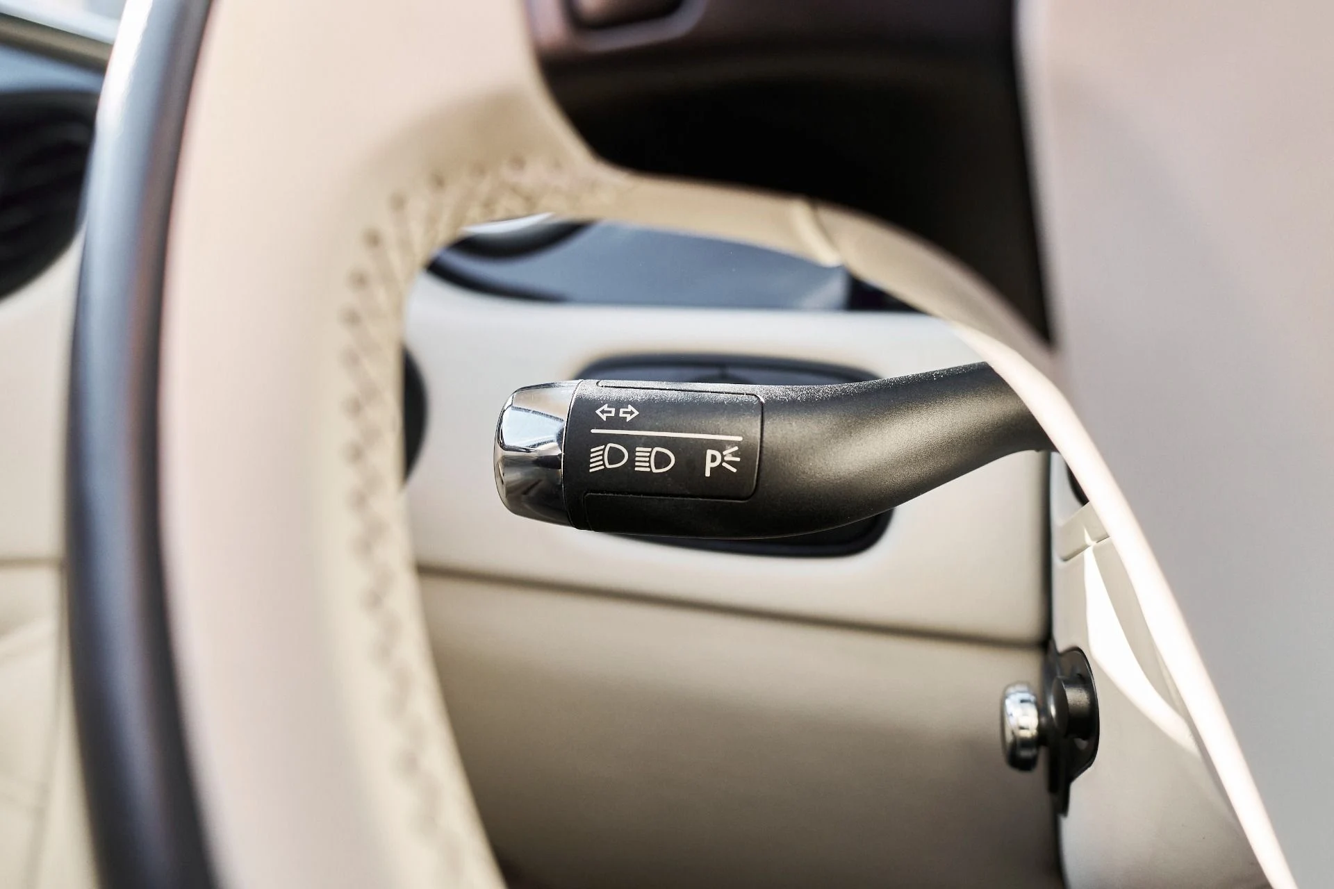 mph051_2406524421_Used_2012_Bentley_Continental_Flying_Spur_1765853839_cedf4e61d7