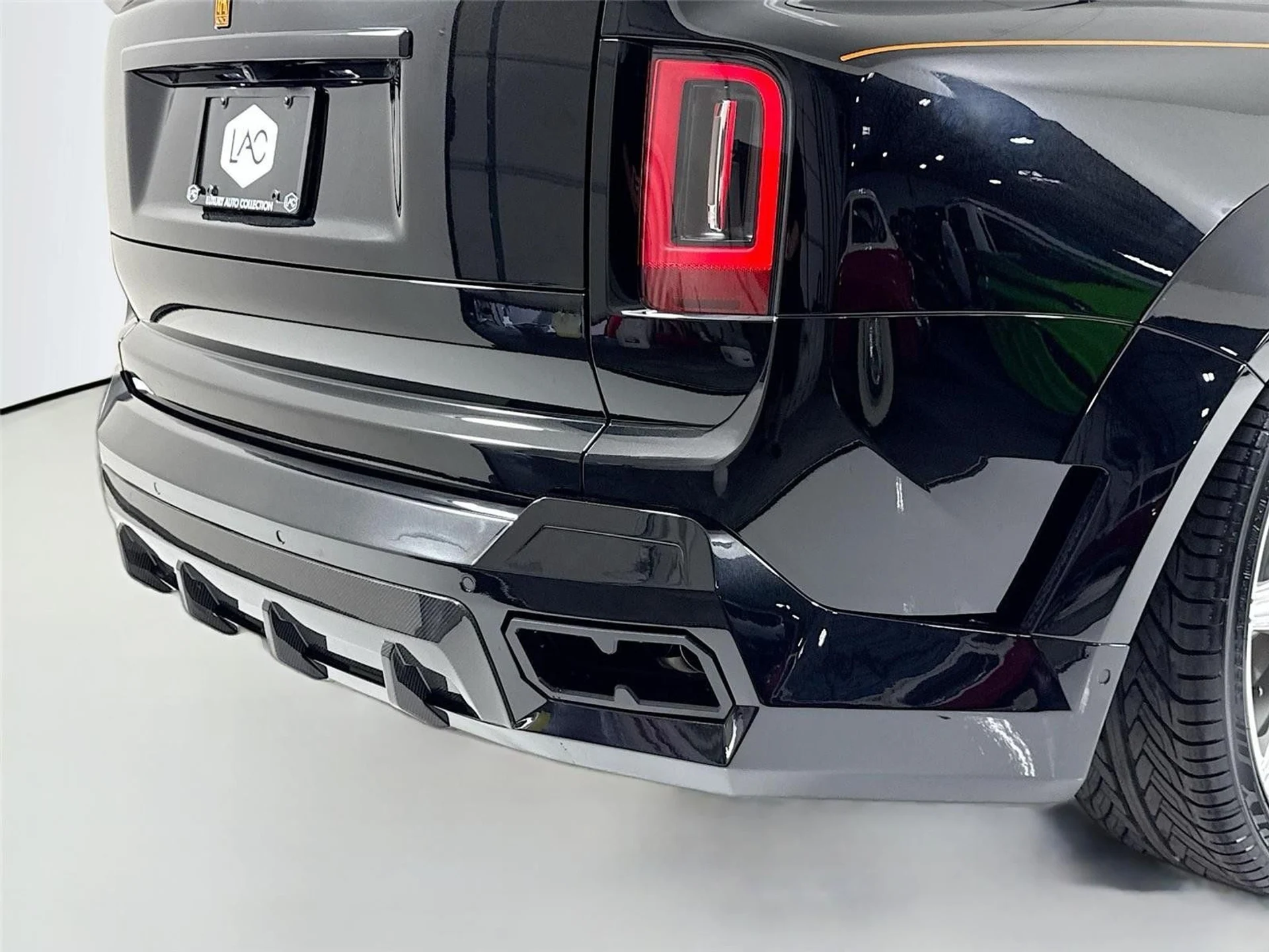 mph051_2421873739_e55d1ea7dd1cb420d44da5f7bb6ea576_b1524fb904