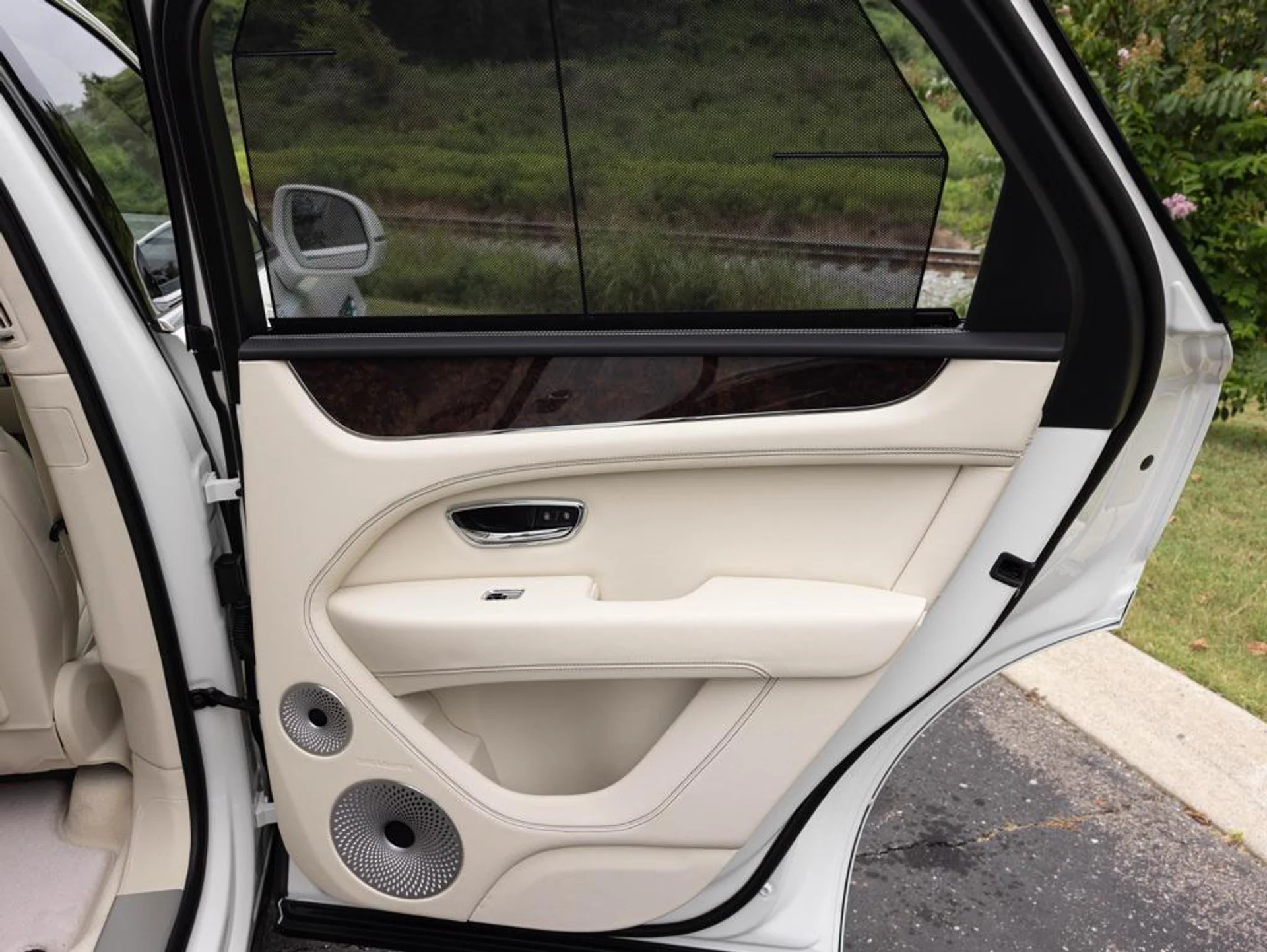 mph051_242409043_444557824_688defb1b8367c48735ada1c_d8335758f2