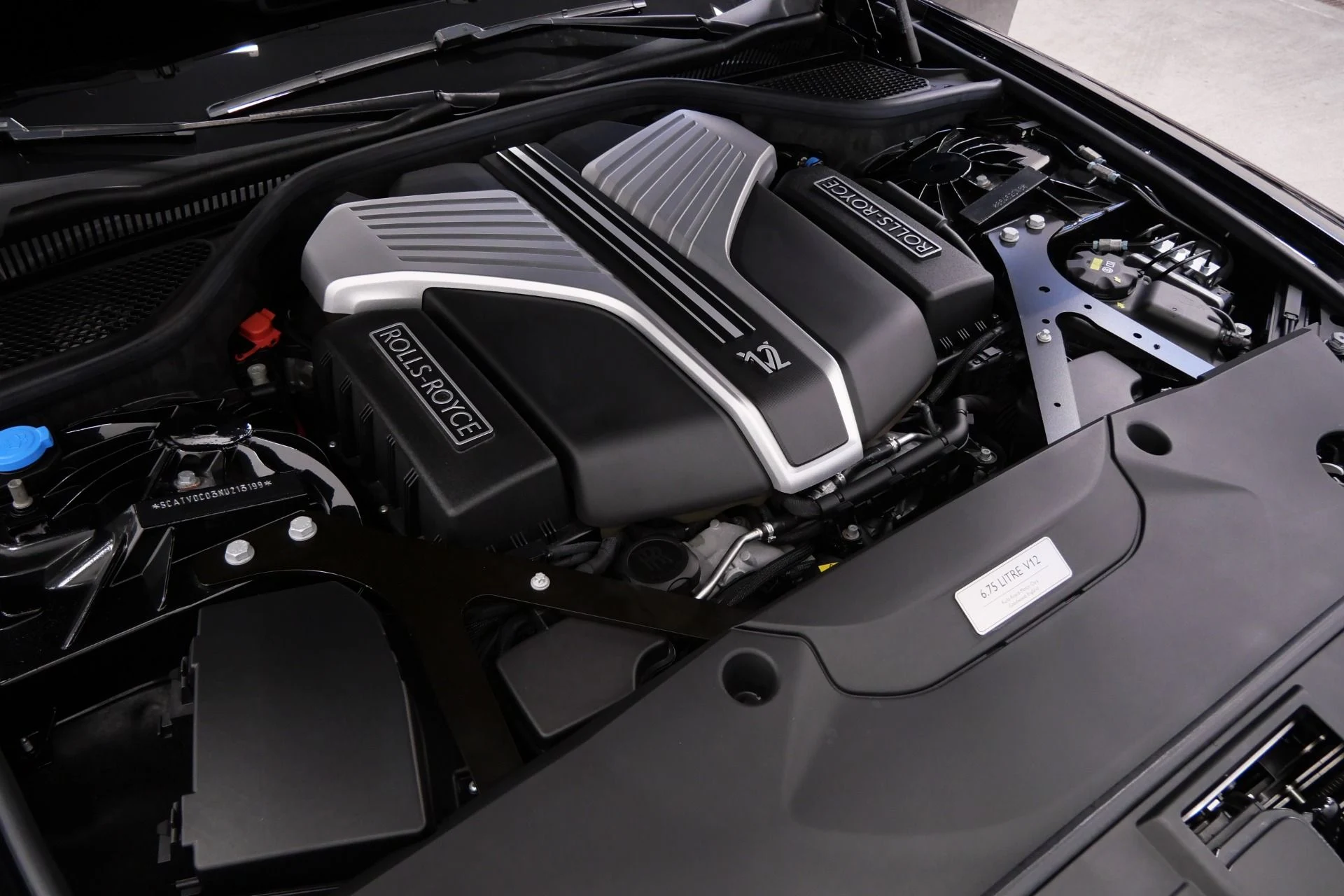 mph051_2483232274_Used_2022_Rolls_Royce_Ghost_1773938186_9612cad88f