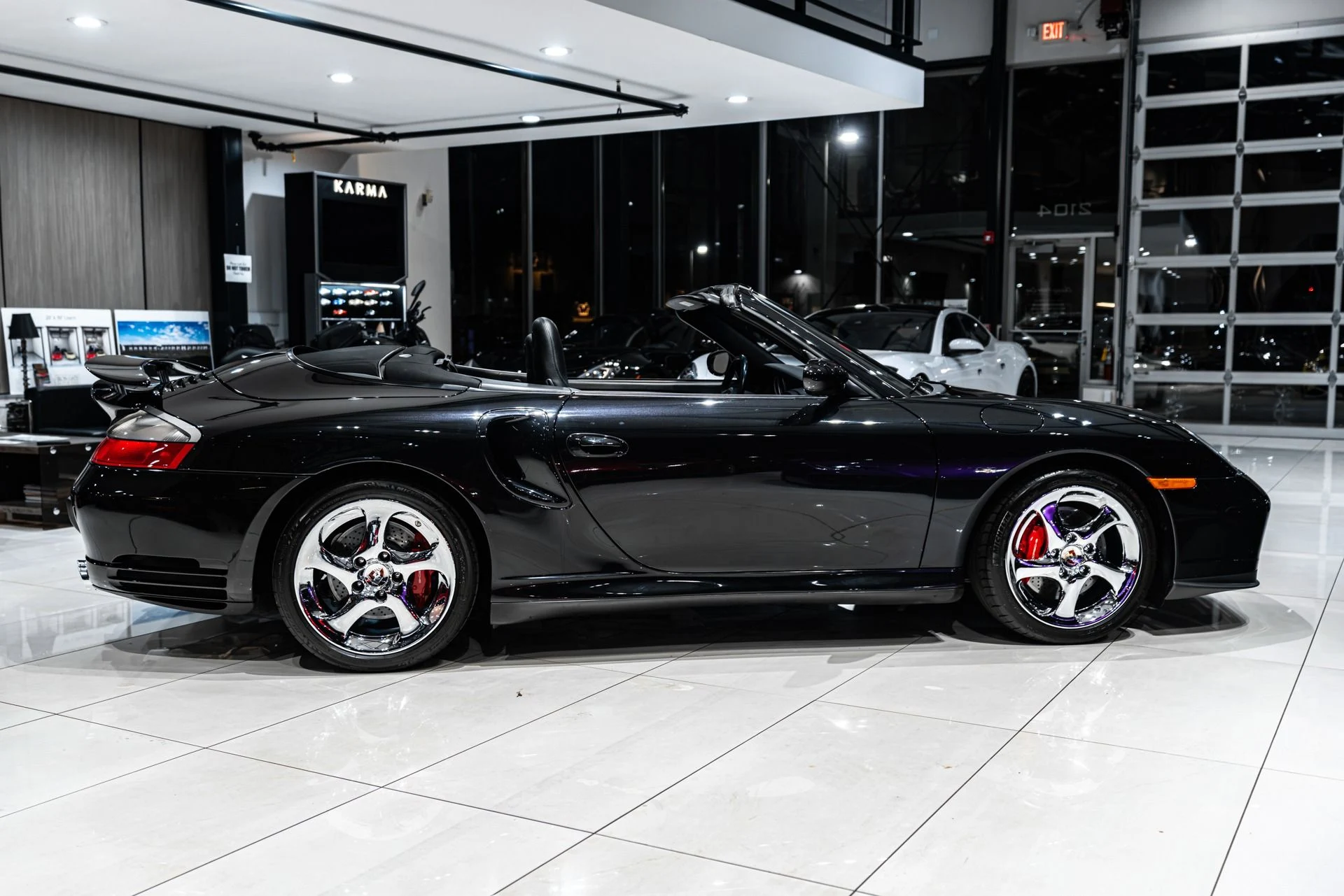 mph051_2483364906_13057_p52_l_7c920de06c