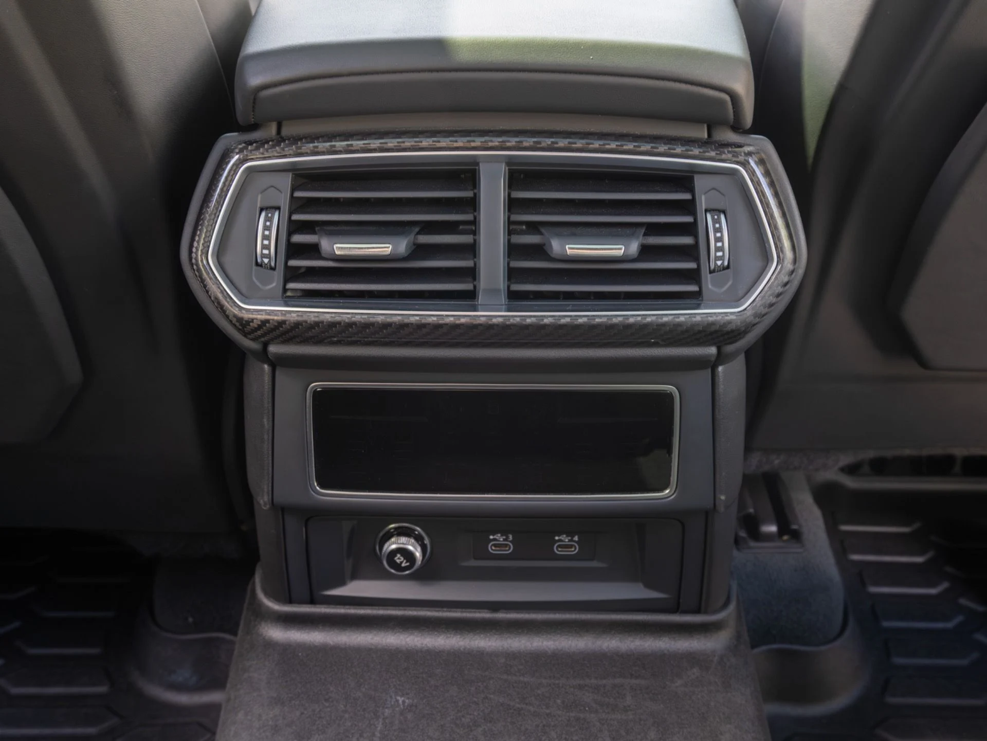 mph051_2496010017_Used_2024_Lamborghini_Urus_S_1775489539_641cde6fed