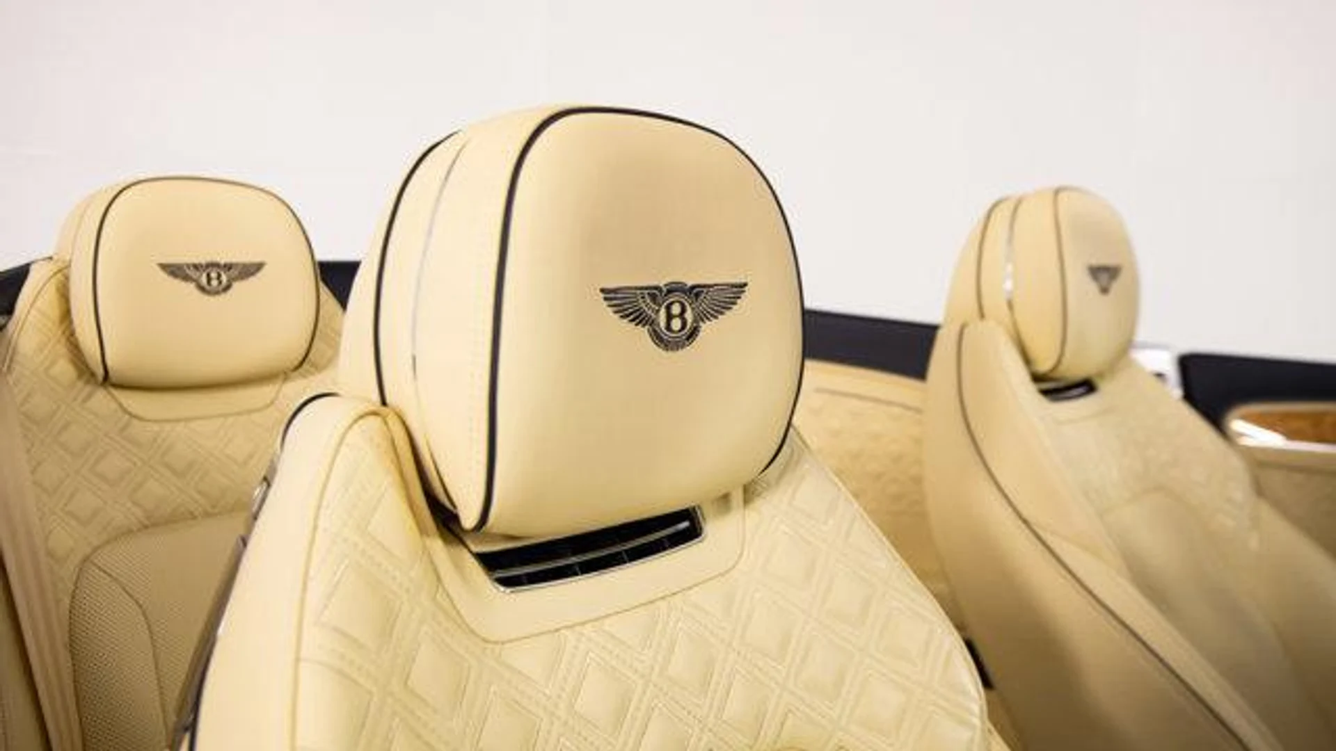 mph051_249715263_r_Bkqx3z_IB_1fb_Gvt52_Yyv_Wz18yx_E_ac25193b86