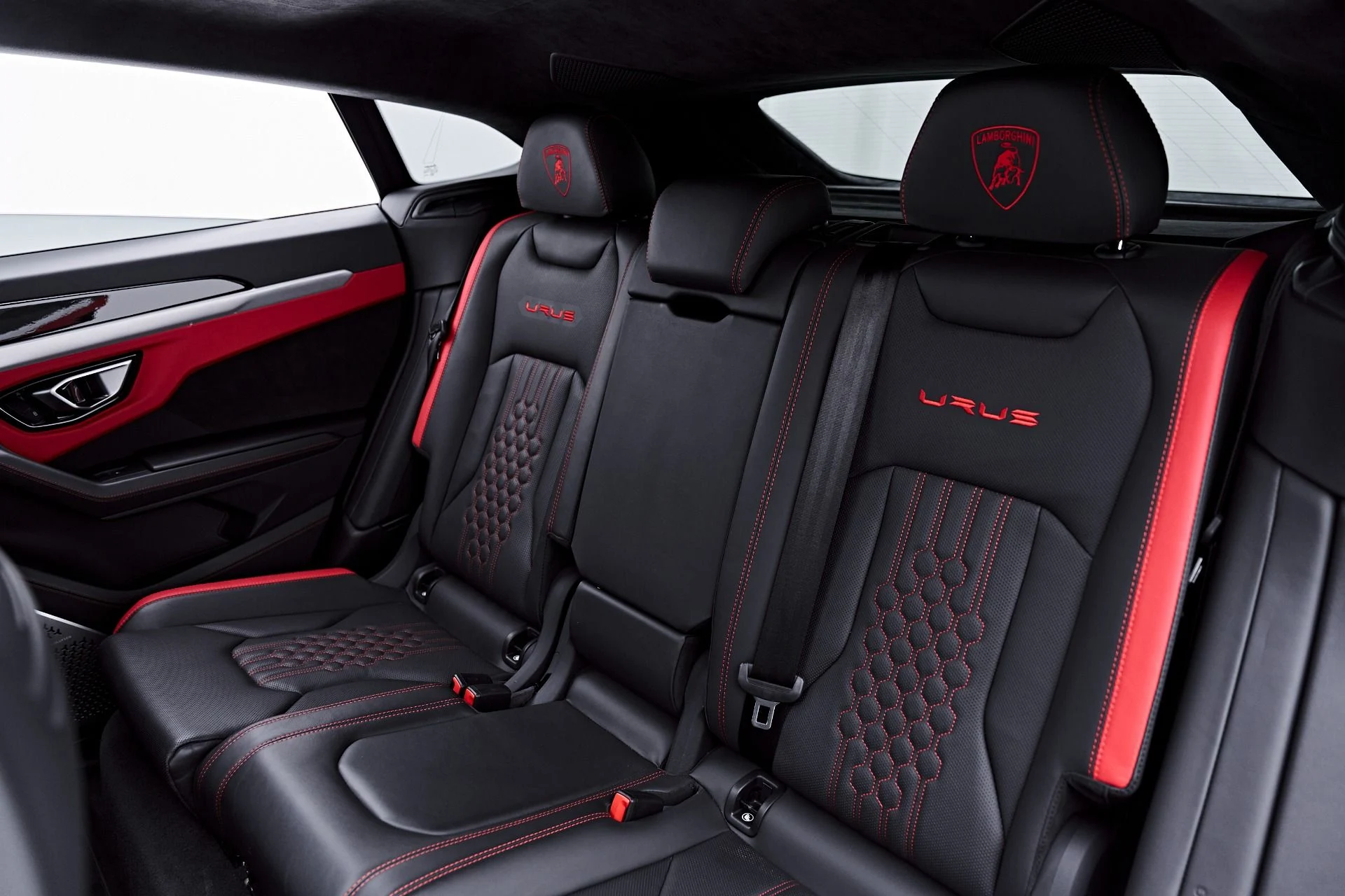 mph051_2497708463_Used_2023_Lamborghini_Urus_S_1784684486_eaa7d424ab