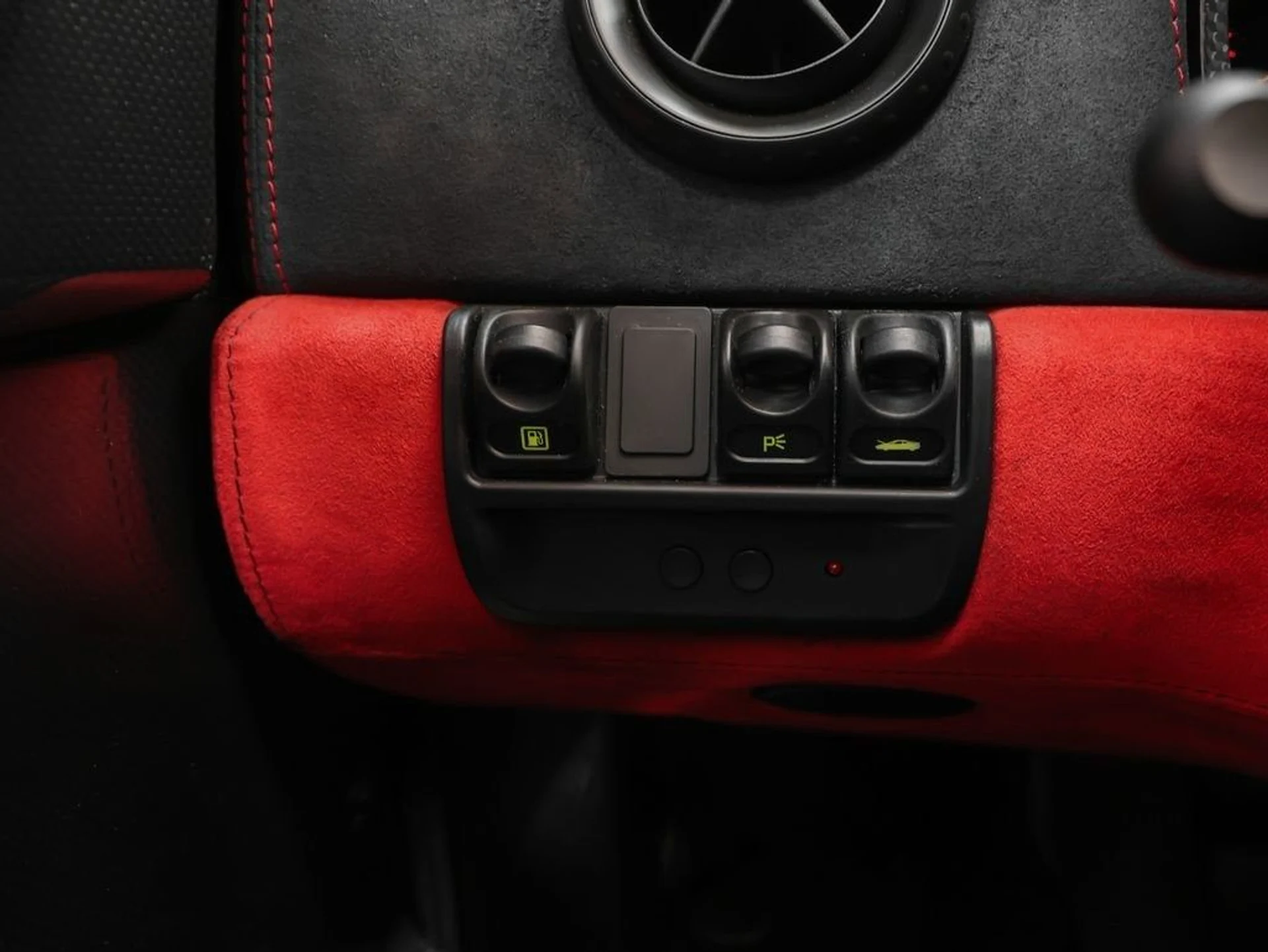 mph051_2498356581_52_546b31a624