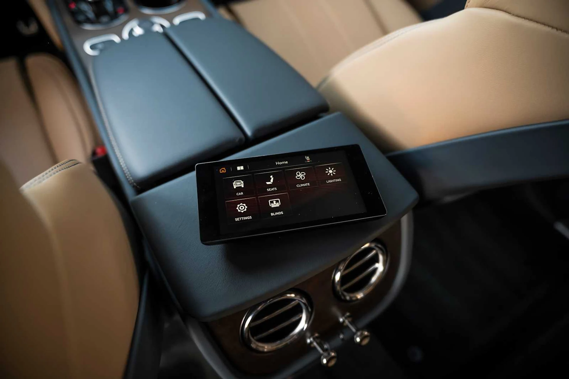 mph051_251104420_27f548463f6977559d7802618a37687dx_3d96c8d7d2