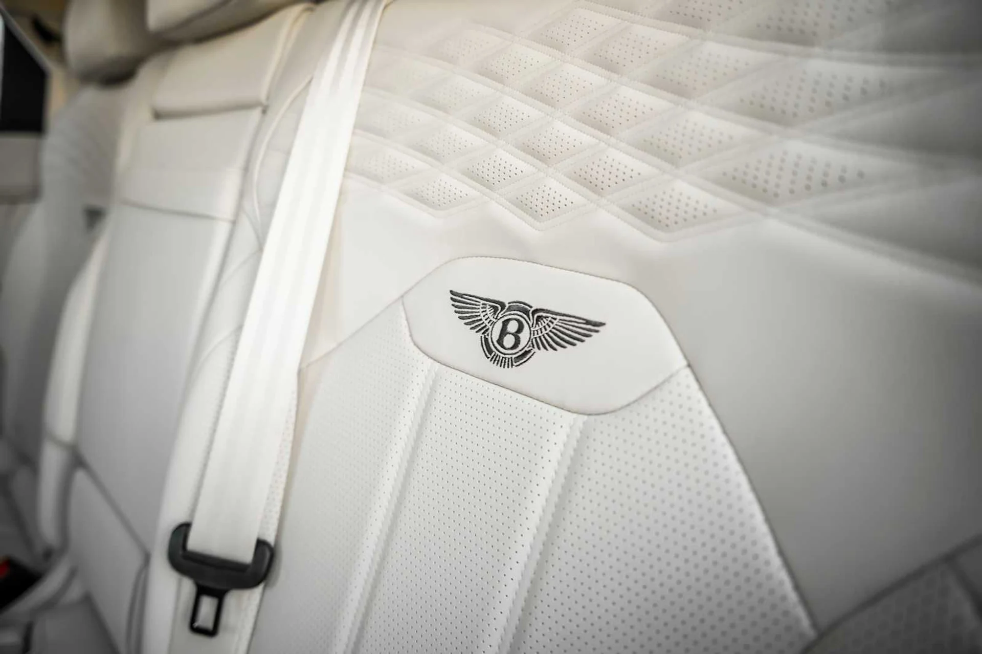 mph051_2545705929_5413a49d19099105d8682f600619da17x_b458b9976a