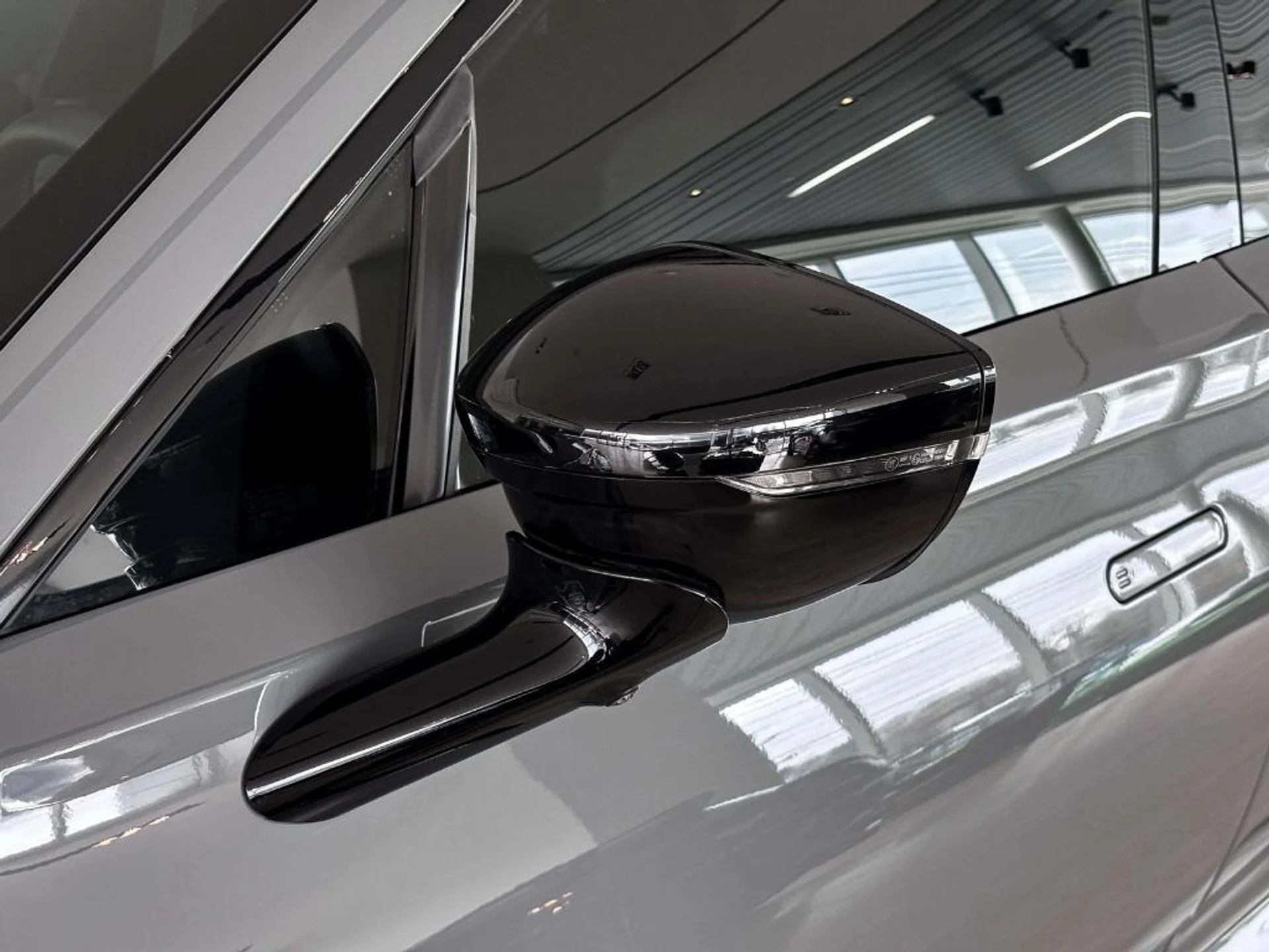 mph051_2546730577_Z6_E8_Xa_L5s_Q1l_TT_Pgrfi_Lu_OQM_5g_U_c5f97c2056