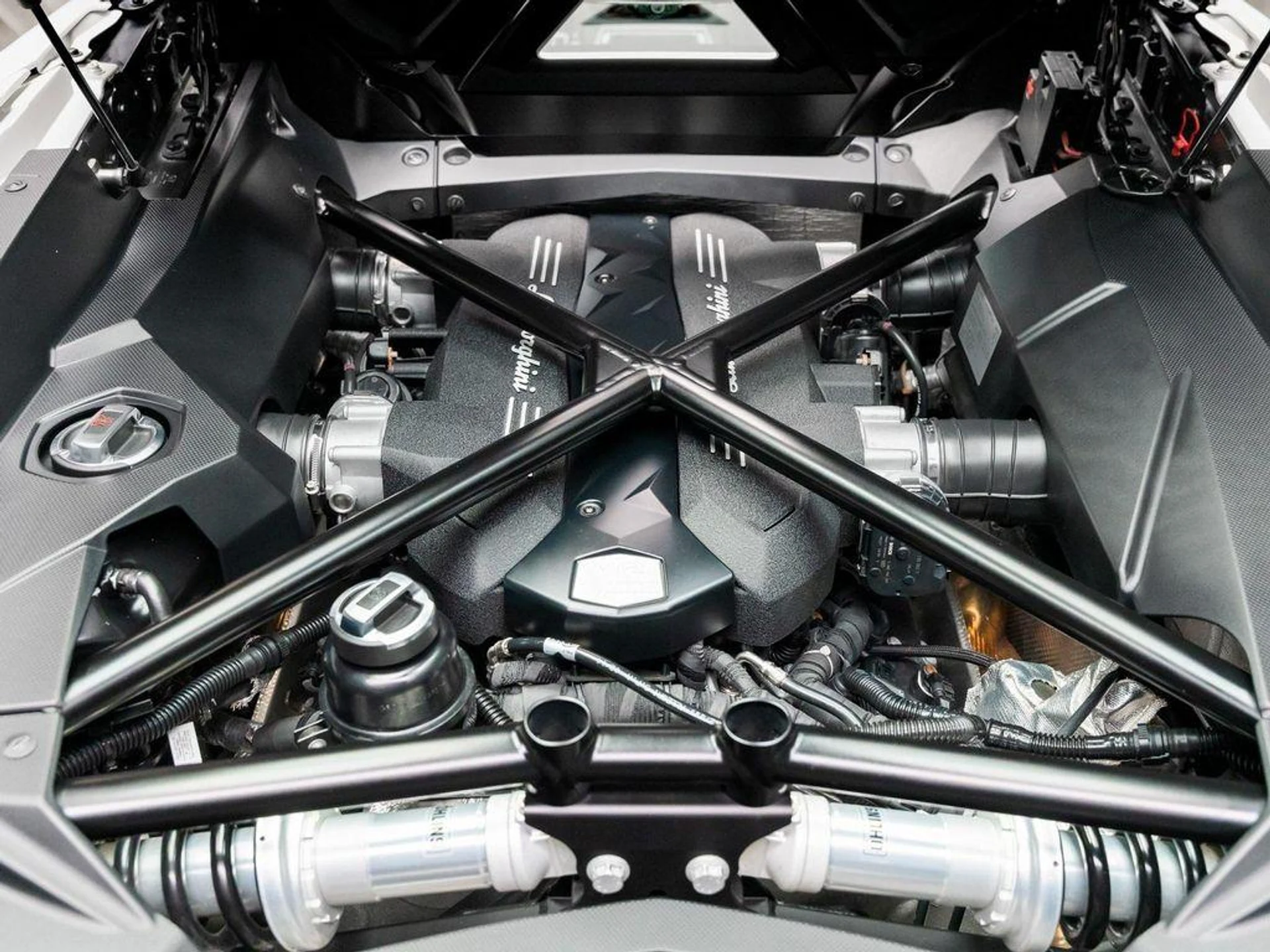 mph051_259635589_9ussuf52_Px_M_I7_Q0zjt5_CB_Sd3_T4_b5f0d60adb