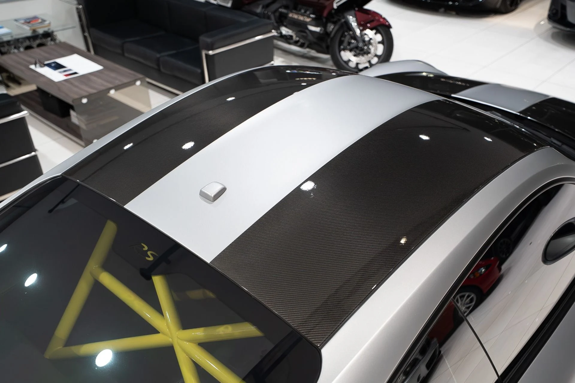 mph051_2598562806_11863_p52_l_9cce3058f3