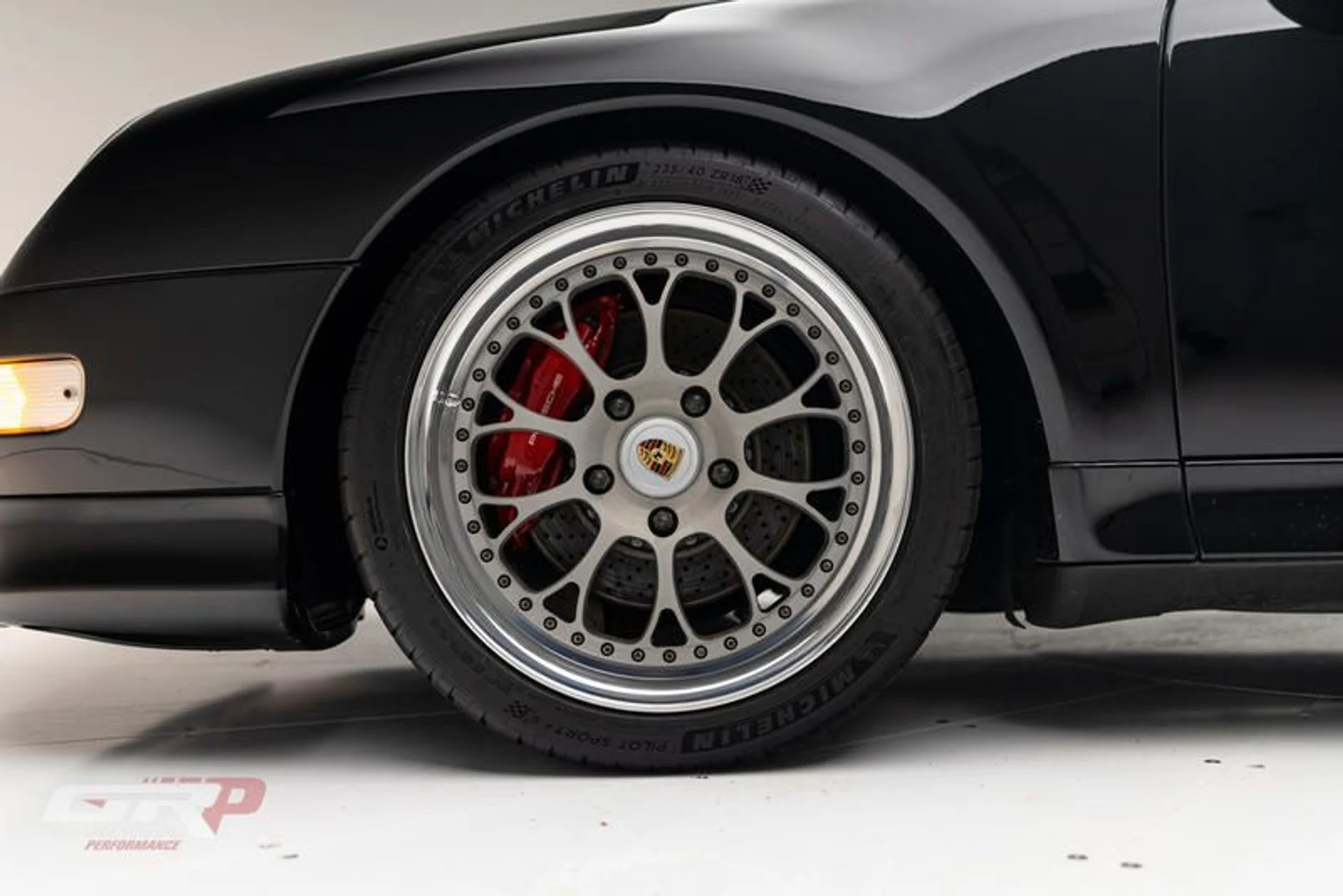 mph051_2628524647_B0_B88_DD_5_EC_4_E_42_CE_9228_B194070_E84_B9_bdb35f0099