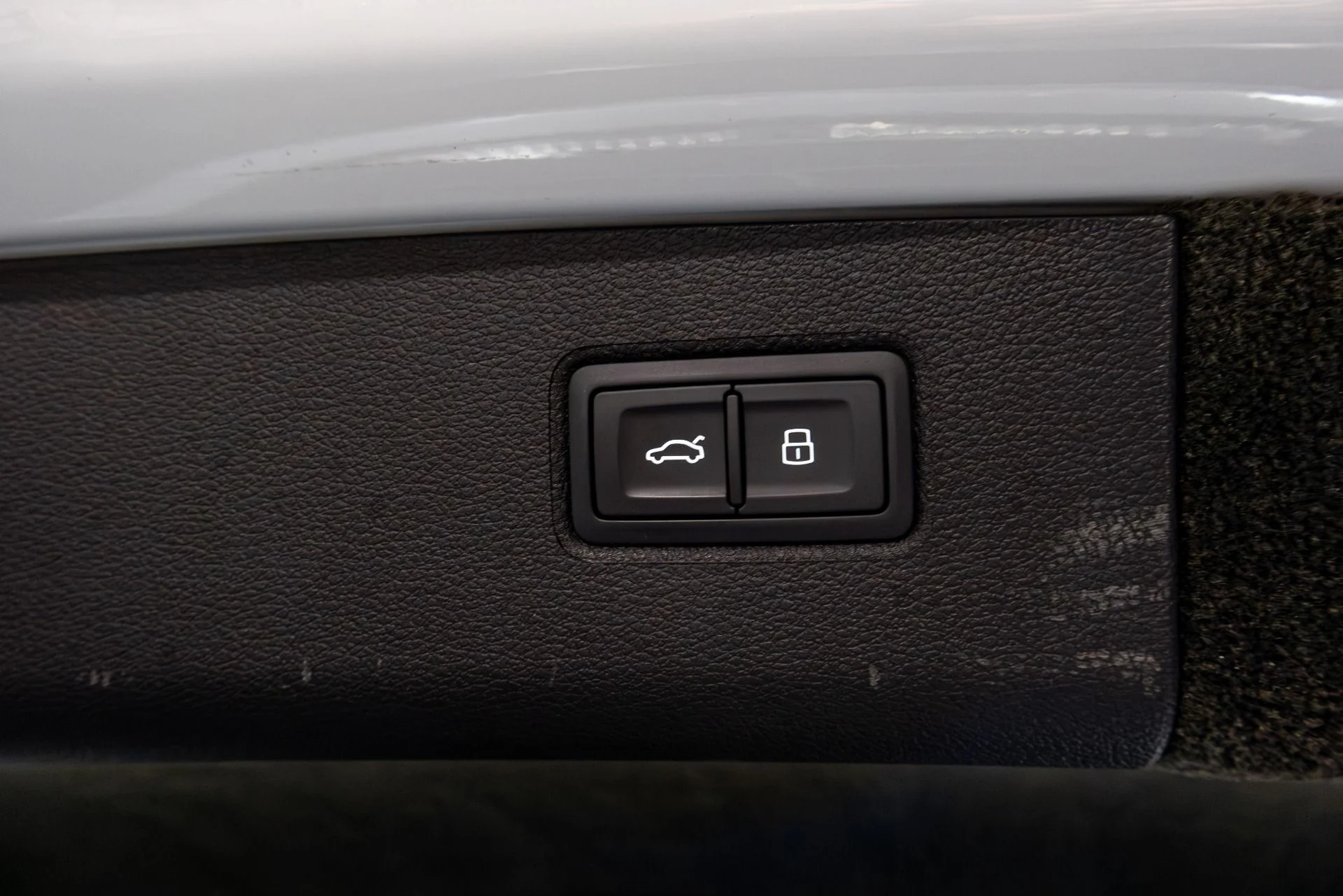 mph051_2650879271_Used_2021_Bentley_Bentayga_V8_First_Edition_1774291657_6d9b8fc40f