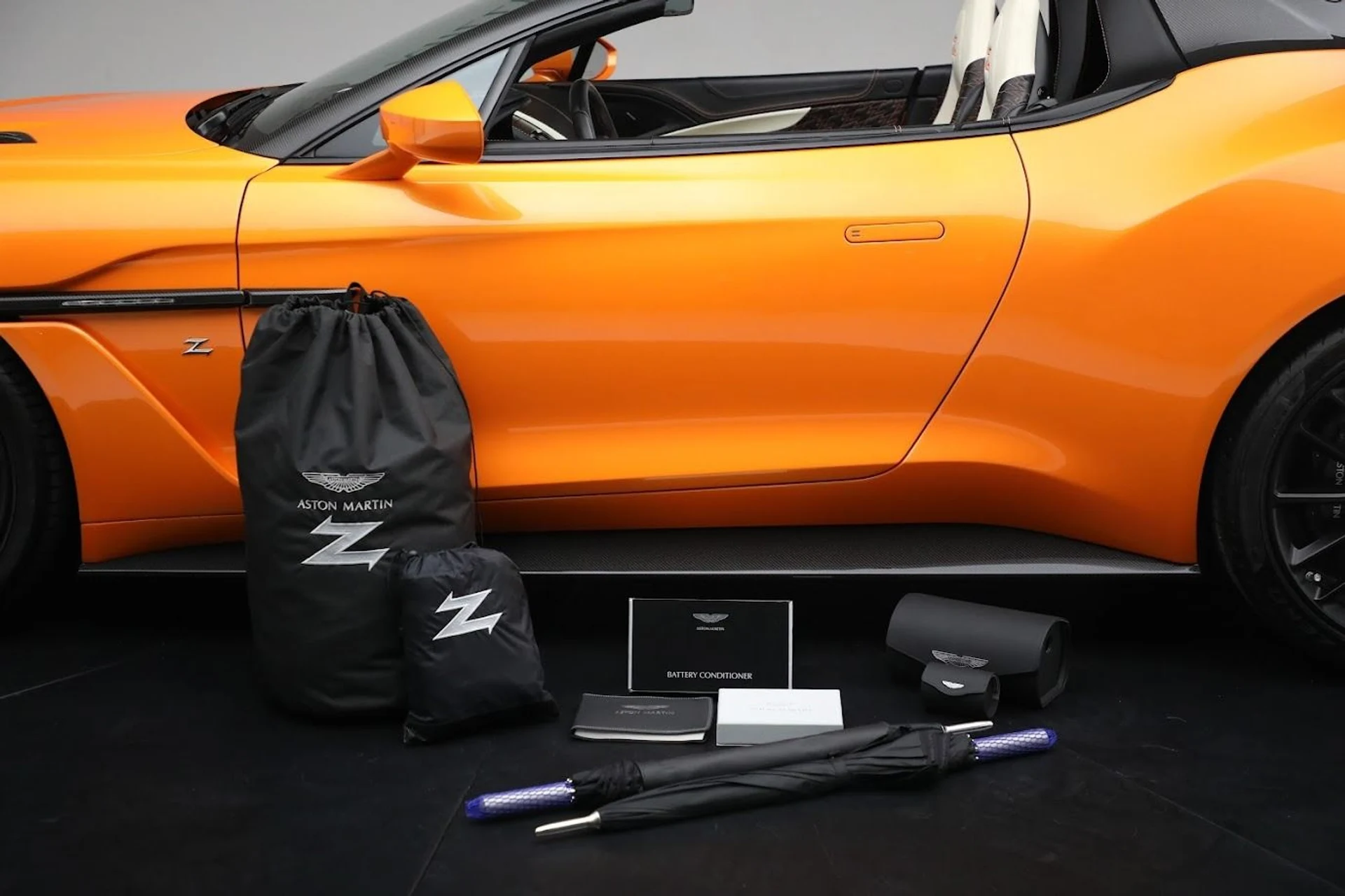 mph051_2665993200_Used_2018_Aston_Martin_Vanquish_Zagato_Speedster_77ca589d1d