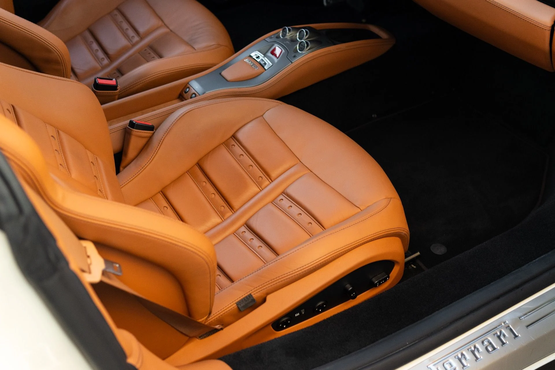 mph051_2671205158_Used_2011_Ferrari_458_Italia_1767072024_6791813c67