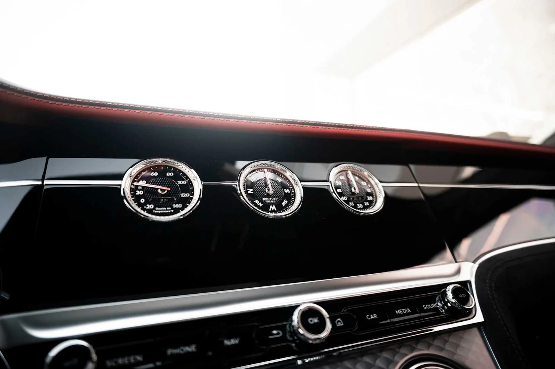 mph051_2704748934_feae21722ba558f4bc444d94b4dba591x_cb583e0ce7