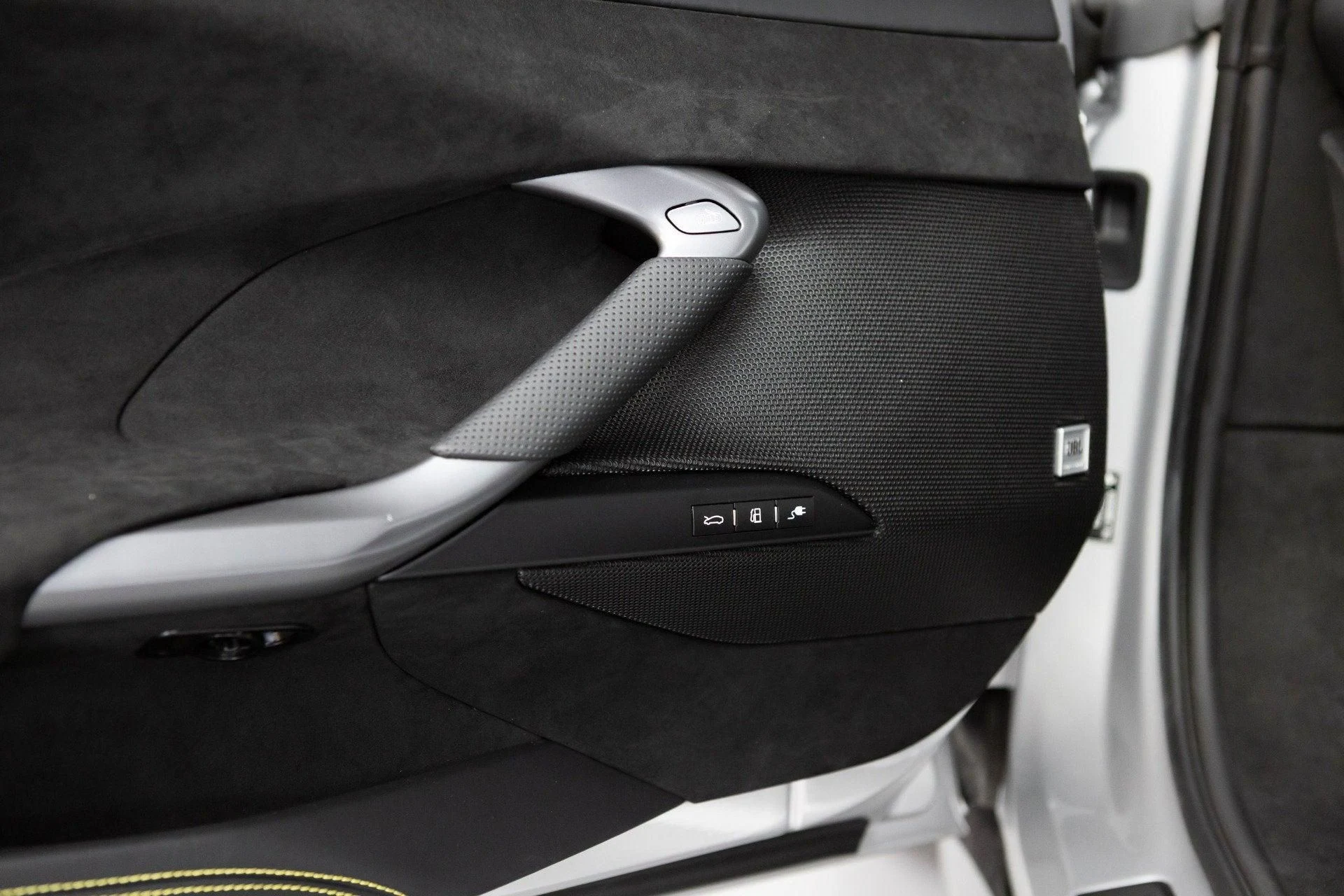 mph051_2732277781_Used_2024_Ferrari_296_GTB_1777367702_0a6f22e6fb