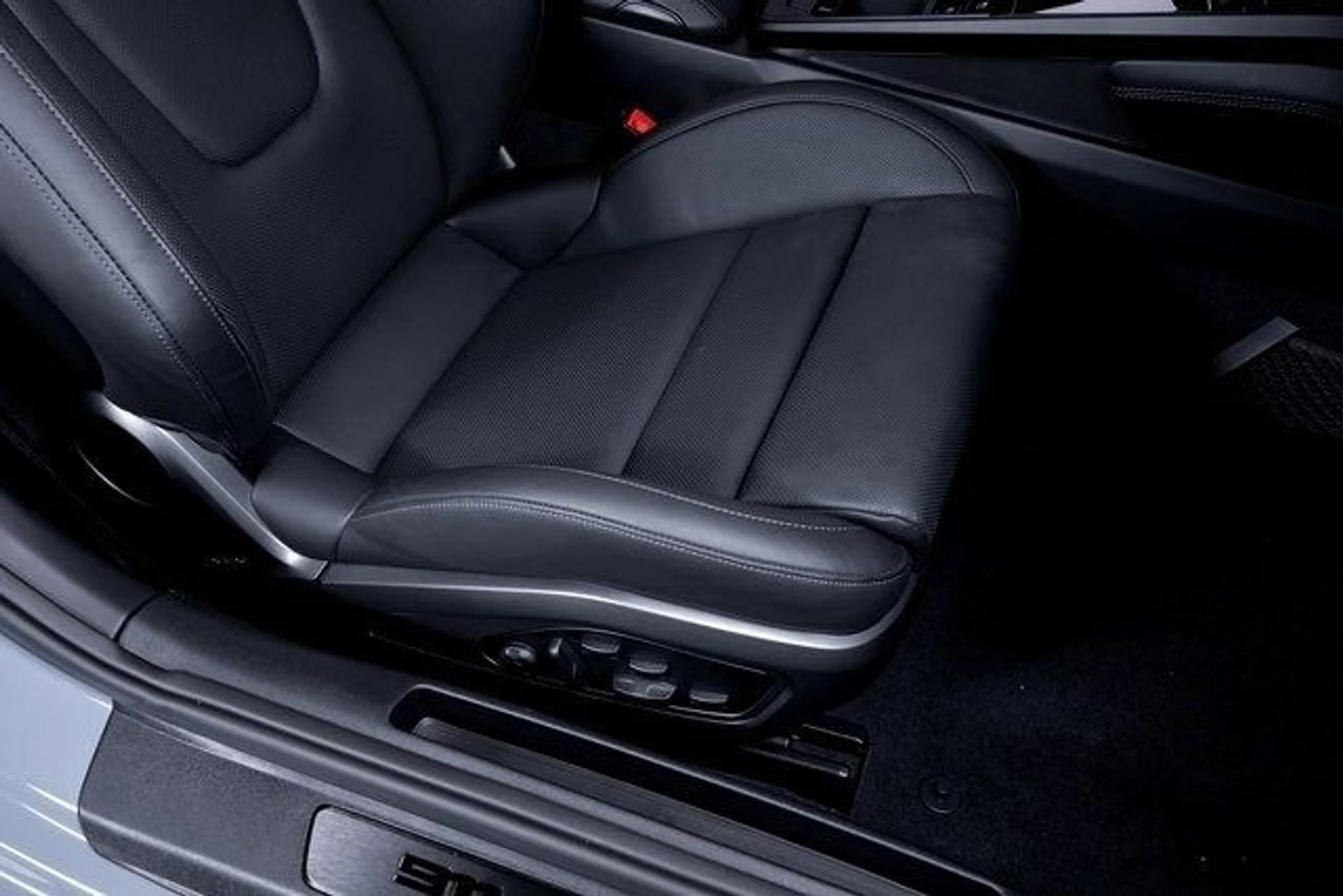 mph051_2752624597_c1e3d90673df8ac83f56e9e03a37e822x_9a86f16593