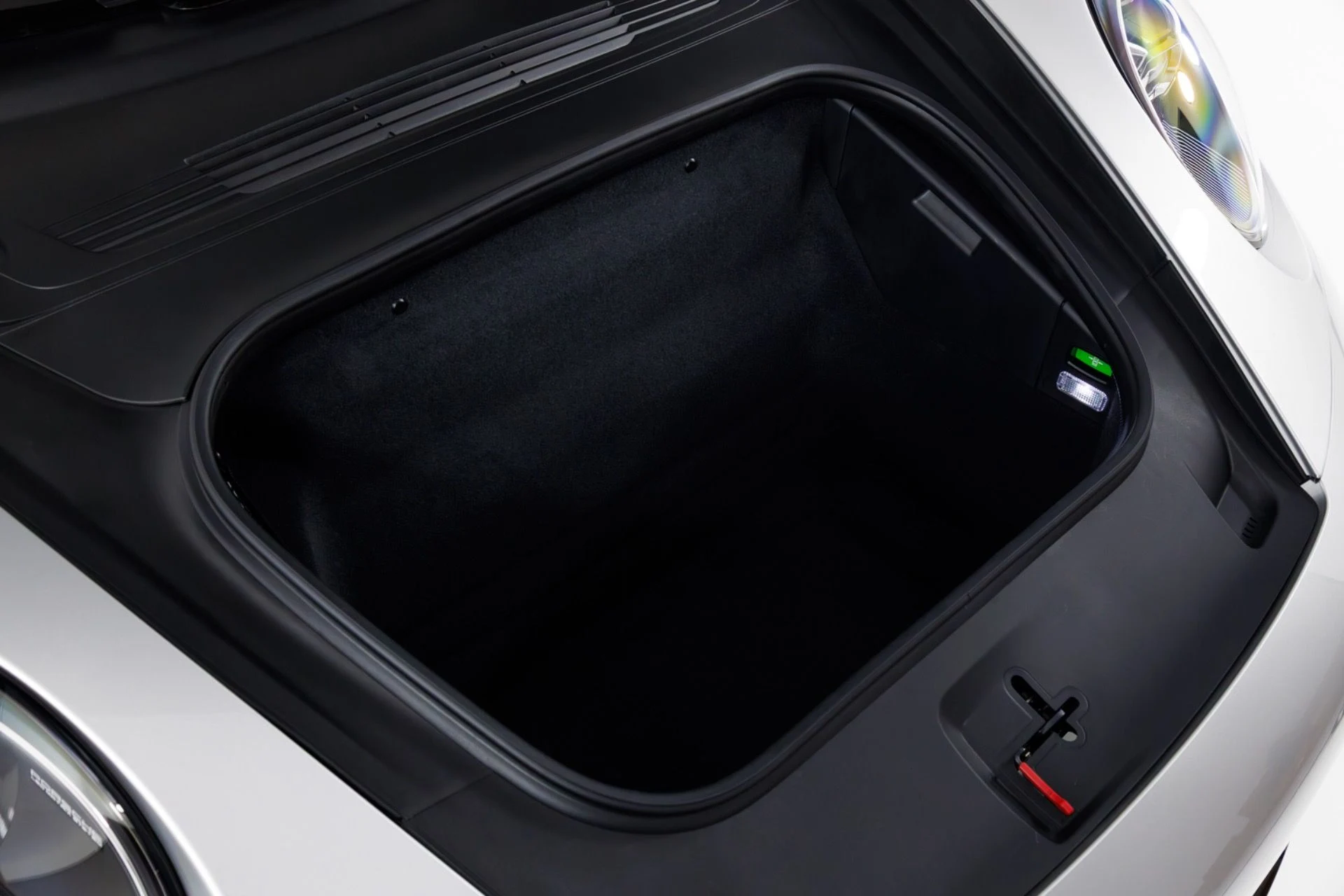 mph051_2759335606_Used_2022_Porsche_911_Targa_4_S_1772835283_16cb74c3b9