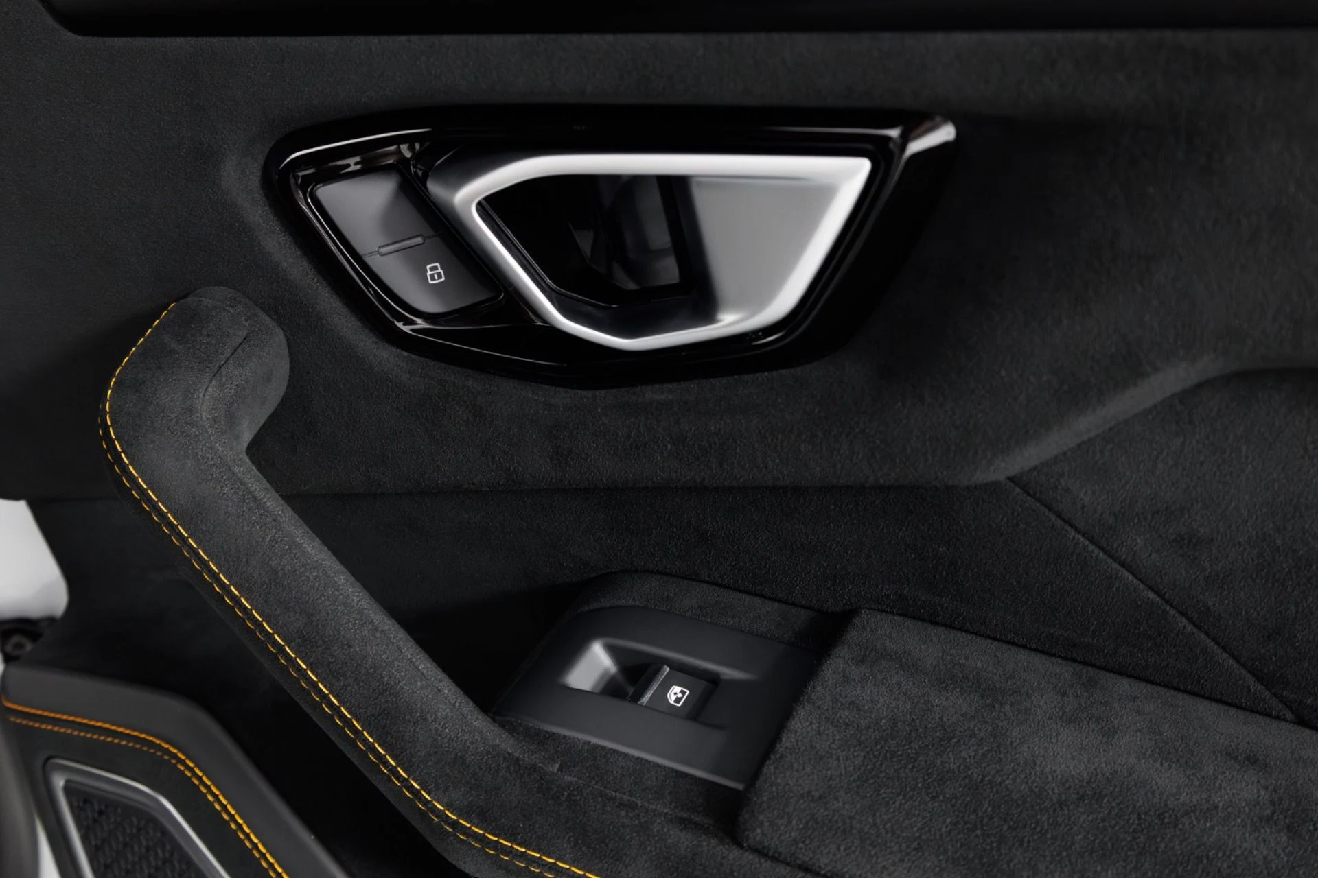 mph051_2766667380_Used_2024_Lamborghini_Urus_Performante_1780601146_0326f4fcb4